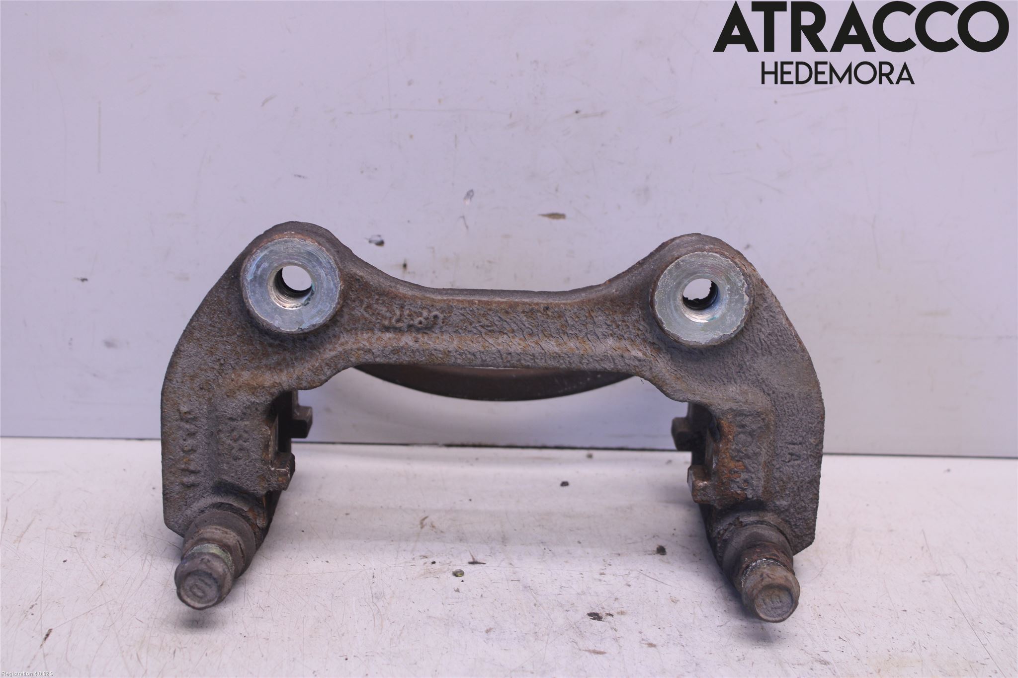 Opel CASCADA 13-19 Bromsokshållare