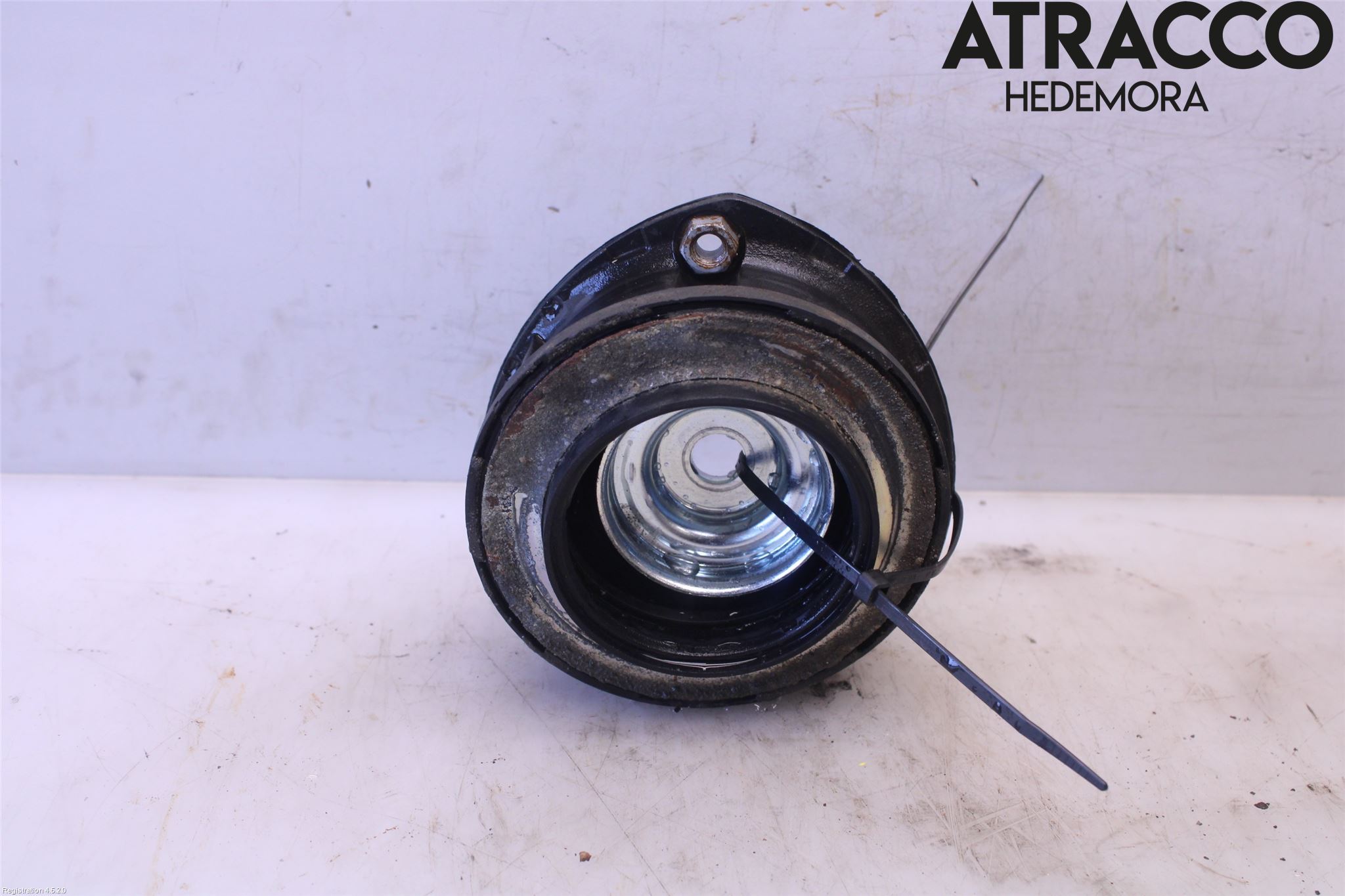 Volkswagen VW GOLF / E-GOLF VII 13-20 Fjäderbenslager Fram