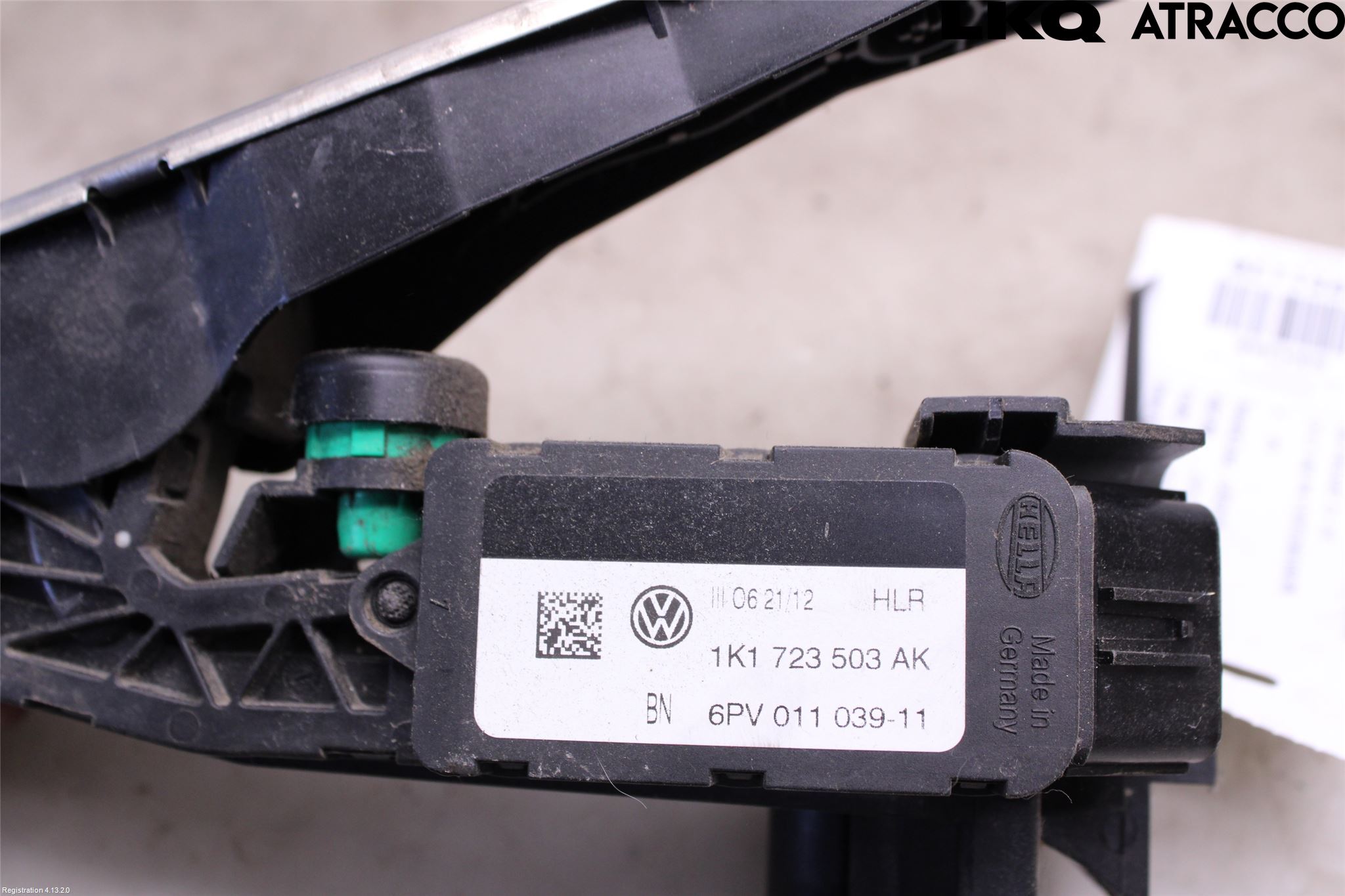 Volkswagen VW PASSAT 11-14 Gaspedal