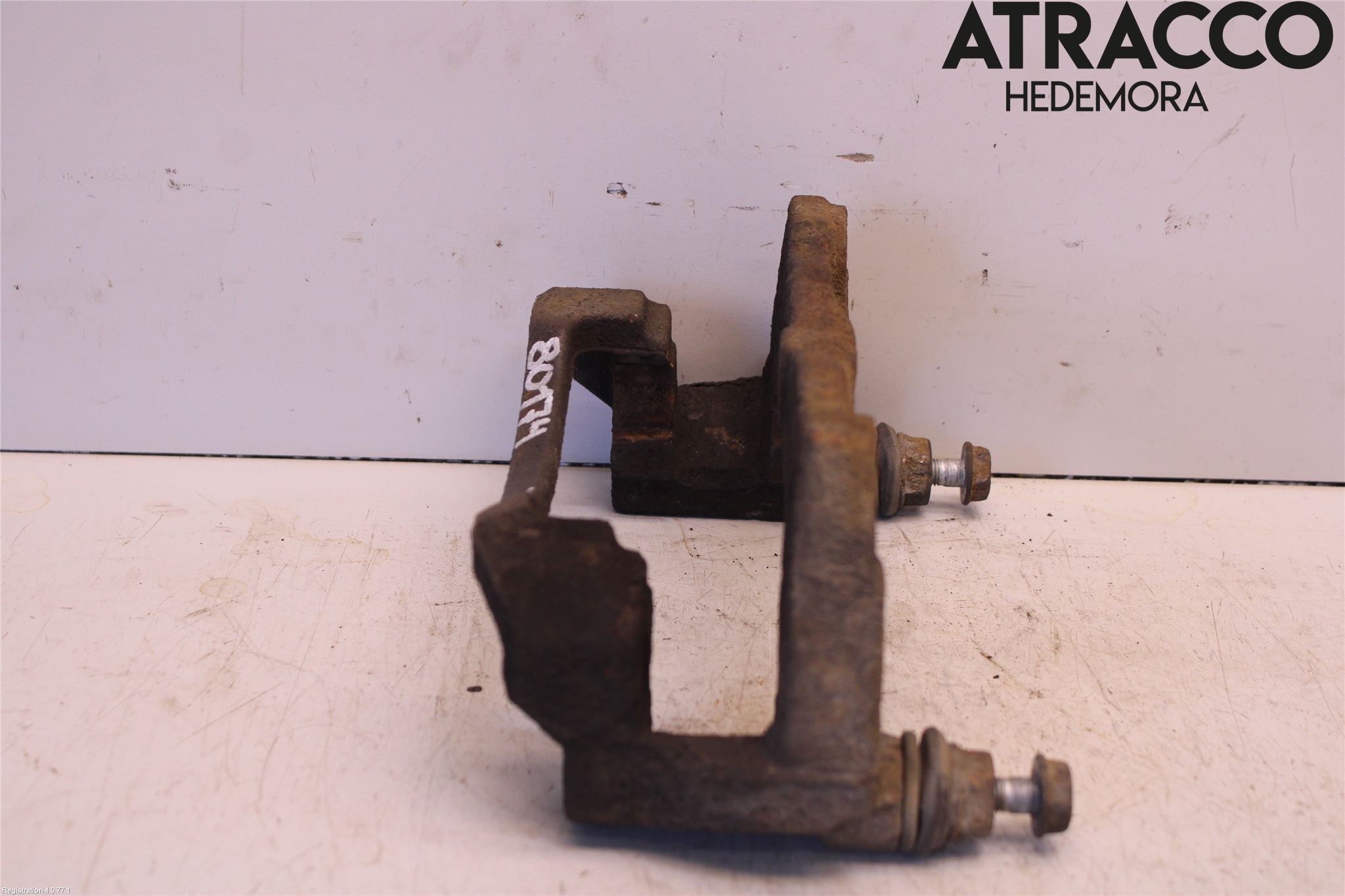 Toyota URBAN CRUISER Bromsokshållare