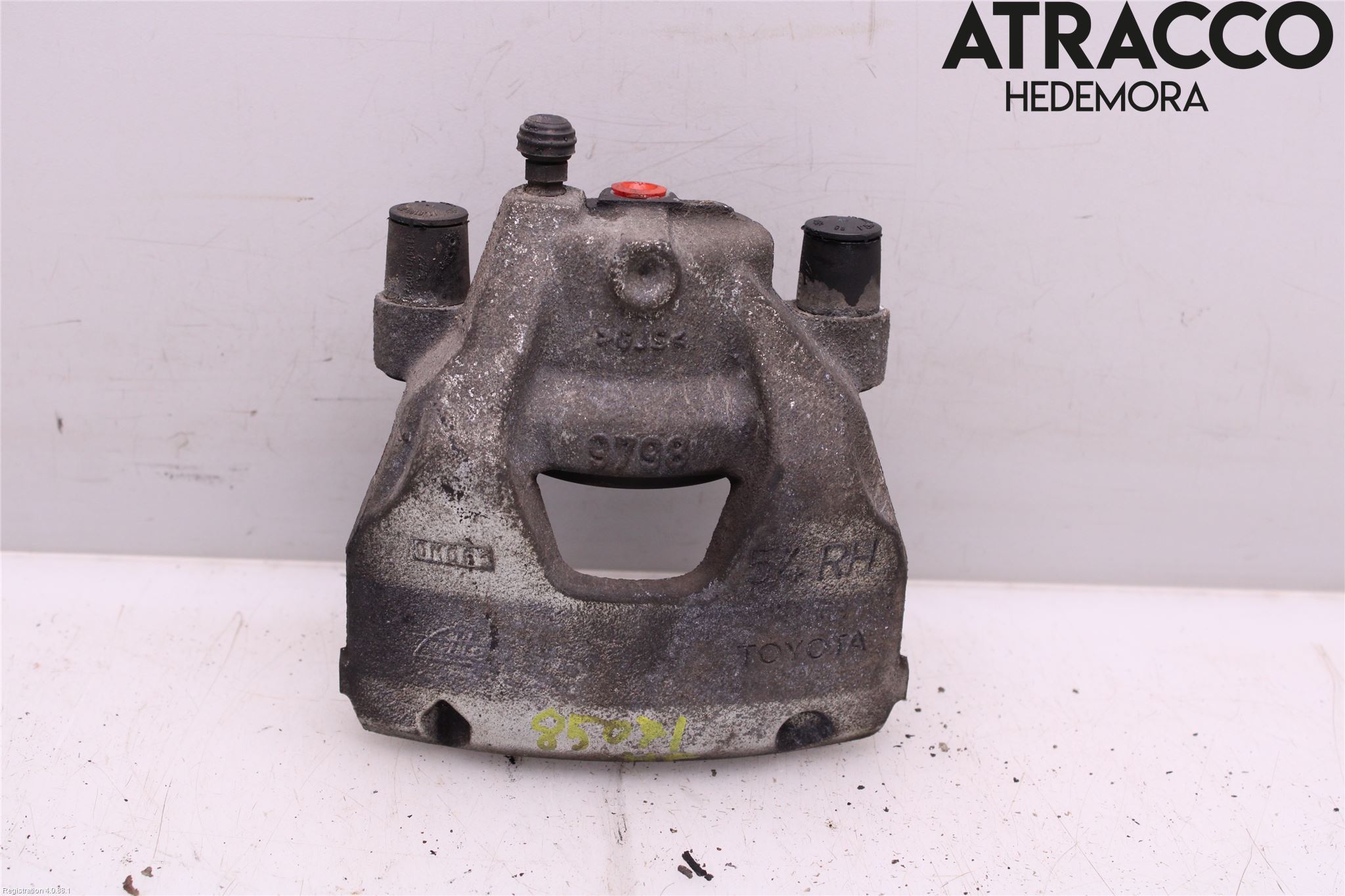 Toyota YARIS XP21 20- Bromsok Fram Höger