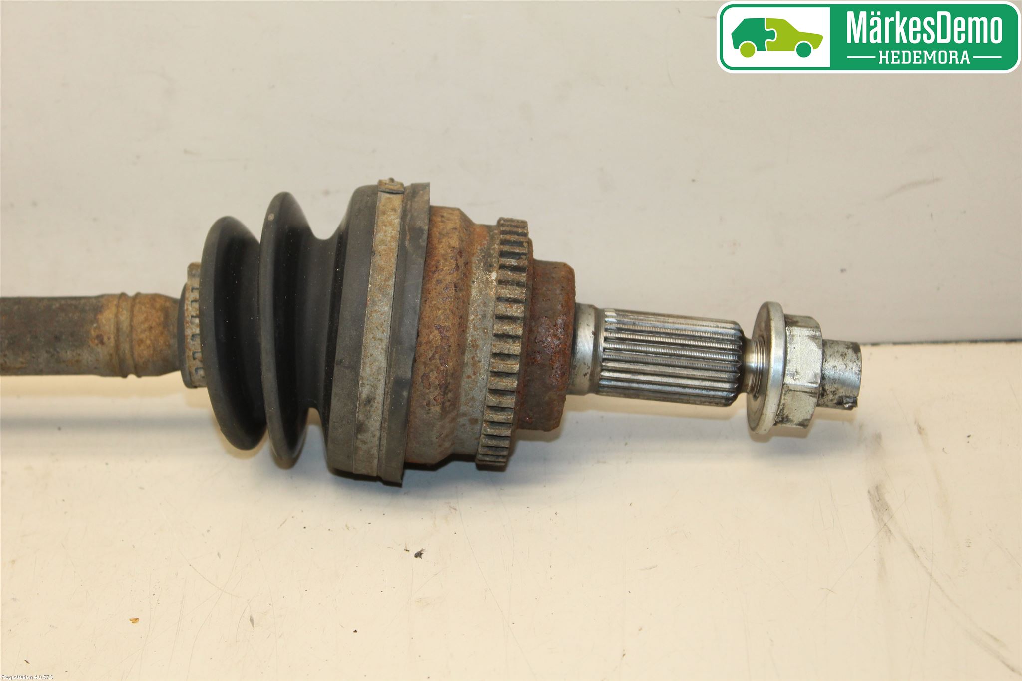 Suzuki SWIFT 05-10 Drivaxel Fram Vänster