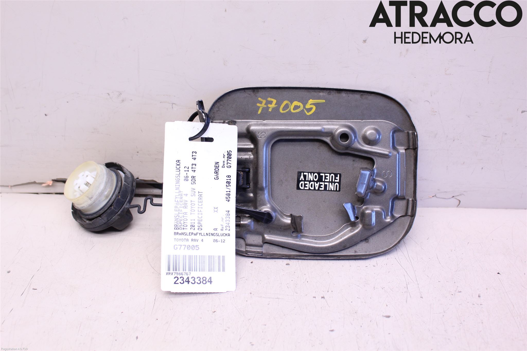 Toyota RAV 4 06-12 Tanklucka