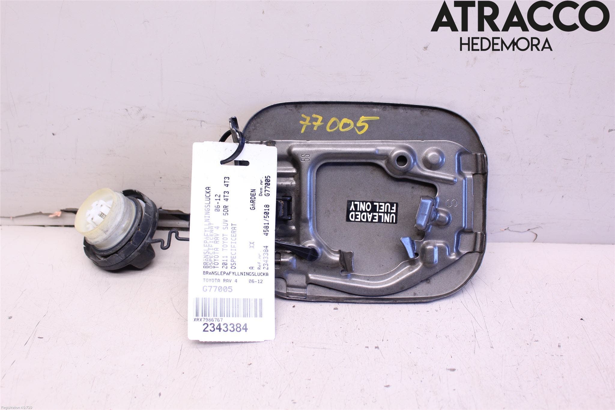 Toyota RAV 4 06-12 Tanklucka