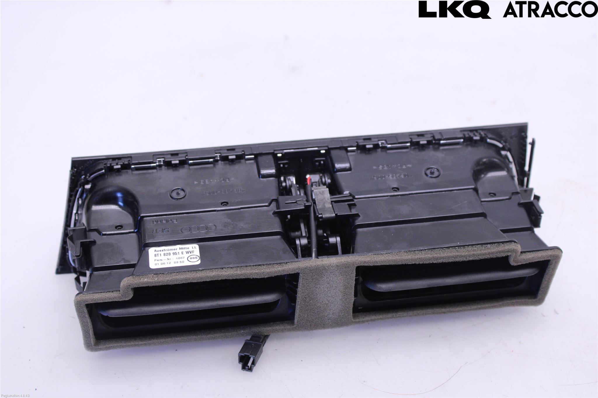 Audi A4 12-15 Defrosterkanal-Munstycke