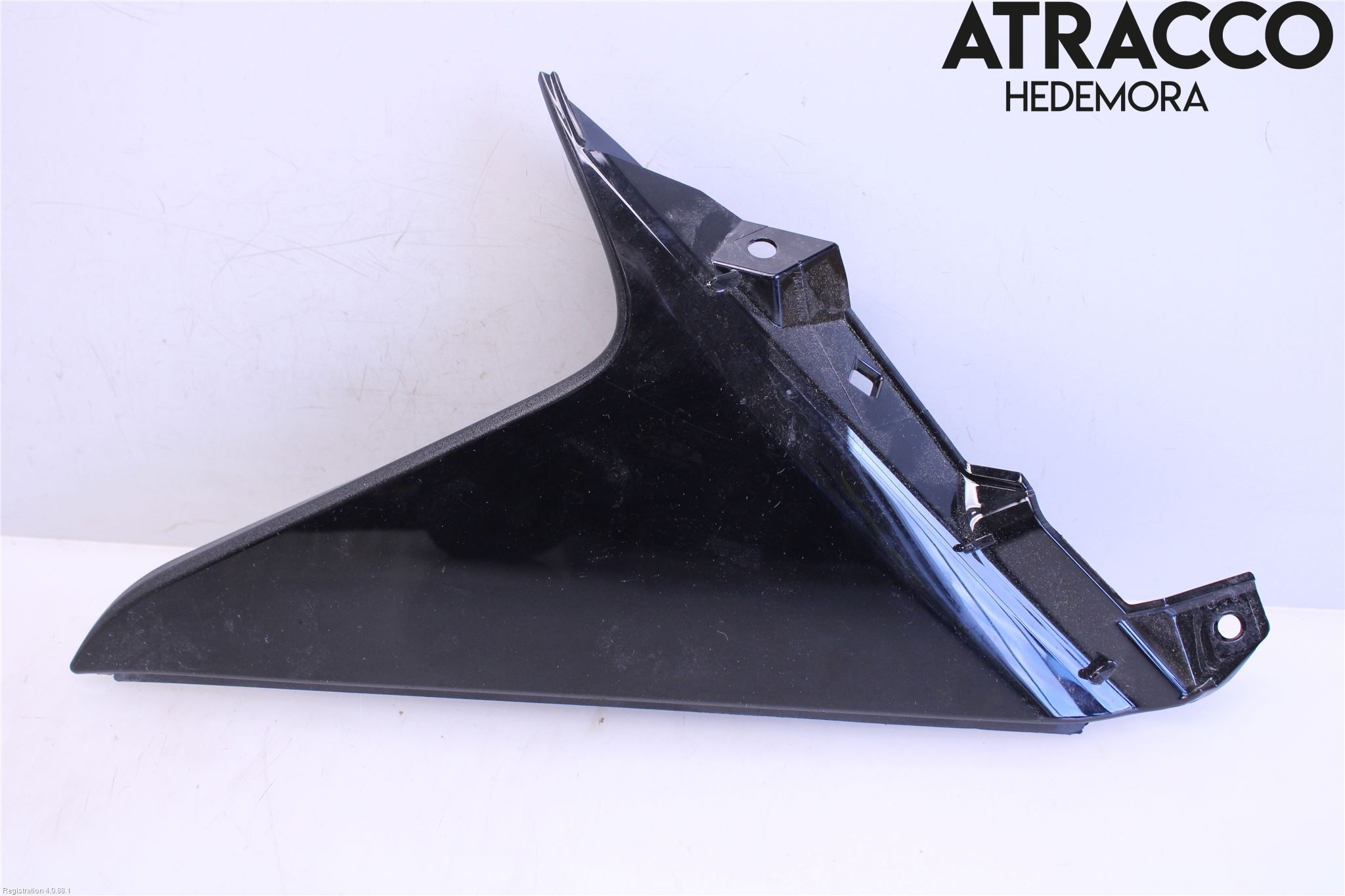 Toyota YARIS CROSS XP21 21- Spoiler Baklucka