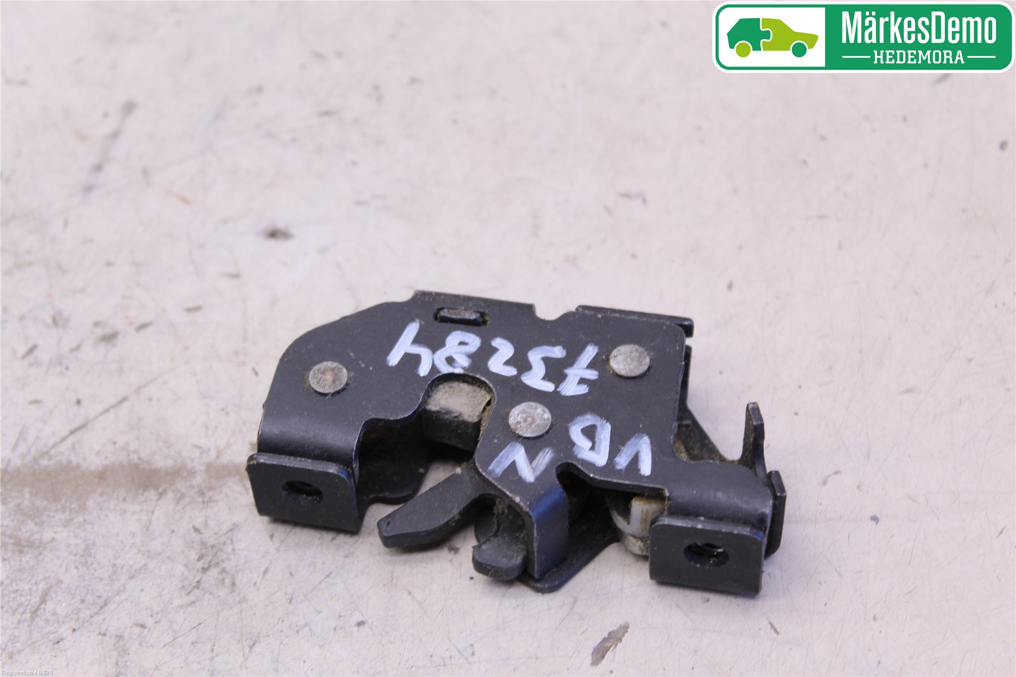 Ford TRANSIT CONNECT 03-08 Låskista Baklucka