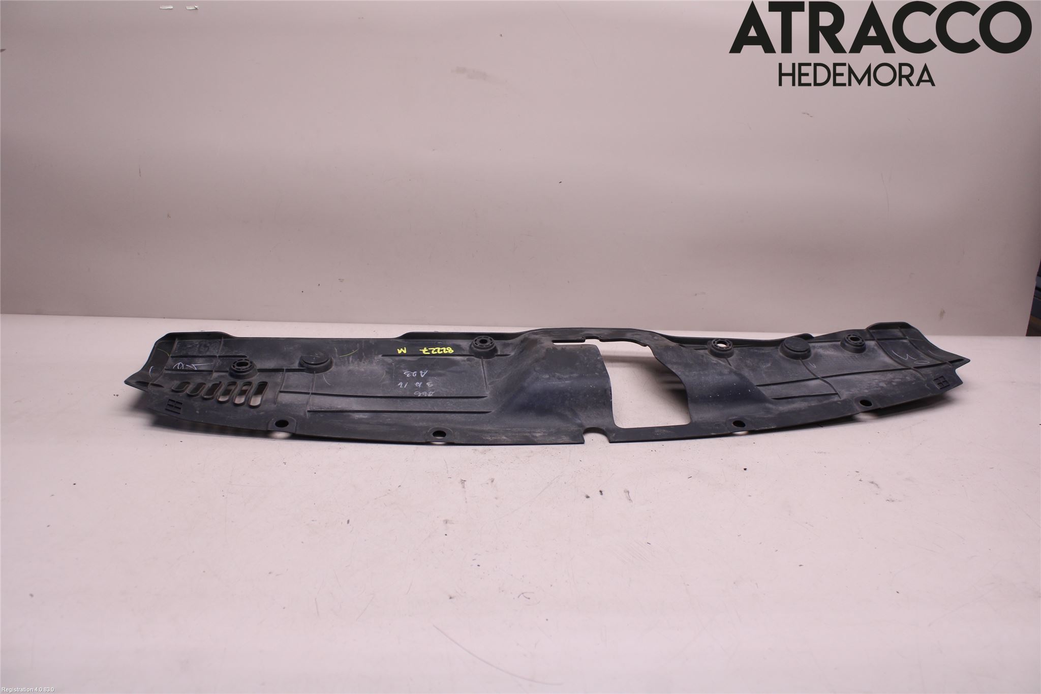 Honda CIVIC 17-22 Front Huvlåsplåt-Balk