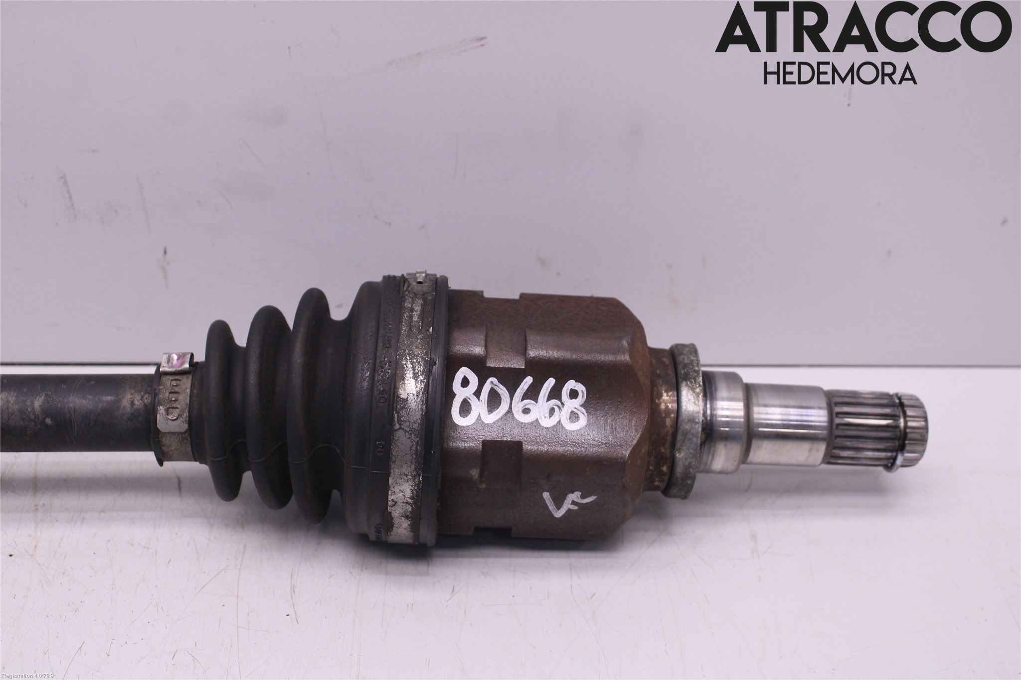 Toyota YARIS XP90 06-11 Drivaxel Fram Vänster
