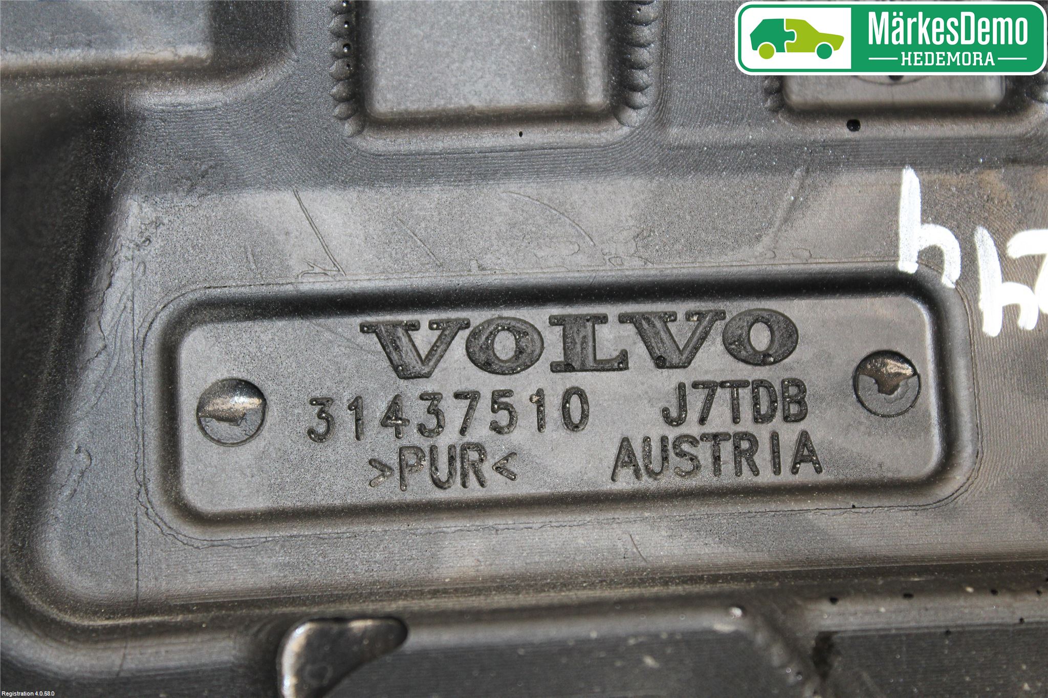 Volvo V40 12-19 Motorkåpa