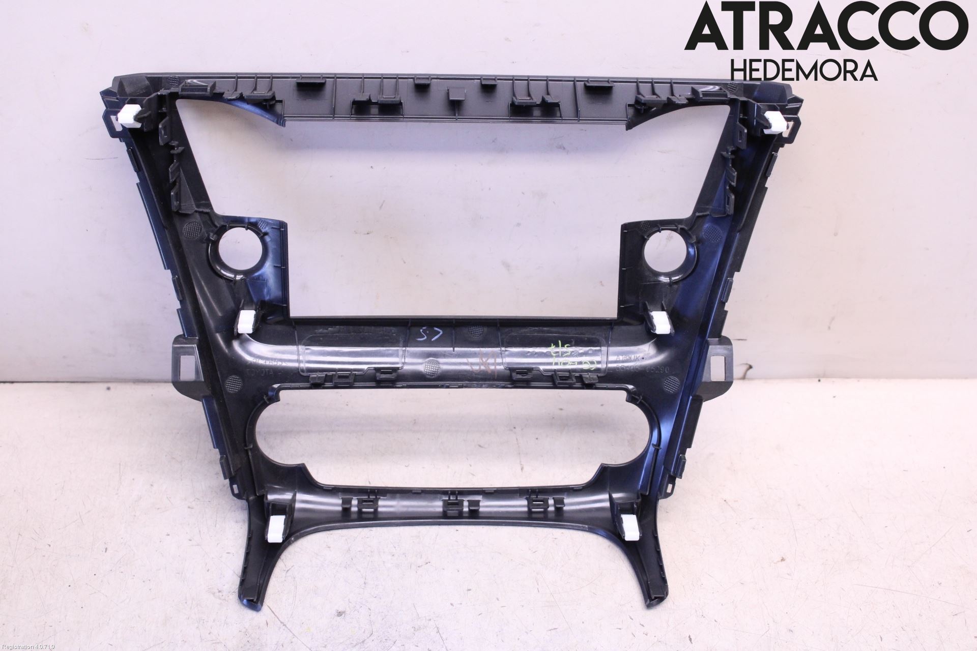 Toyota AVENSIS 16-18 Instrument-Radio Sarg