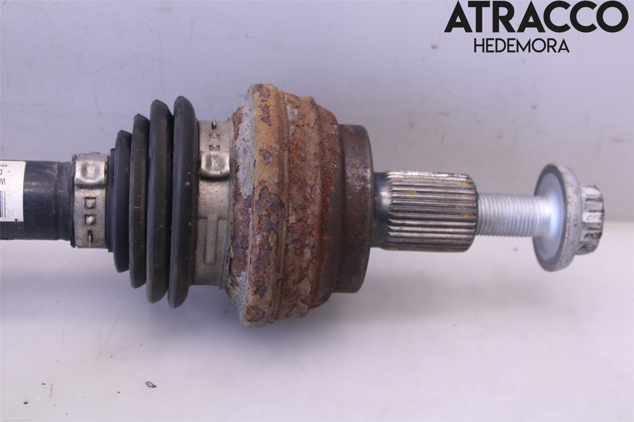 Volkswagen VW PASSAT 20-24 Drivaxel Bak Vänster