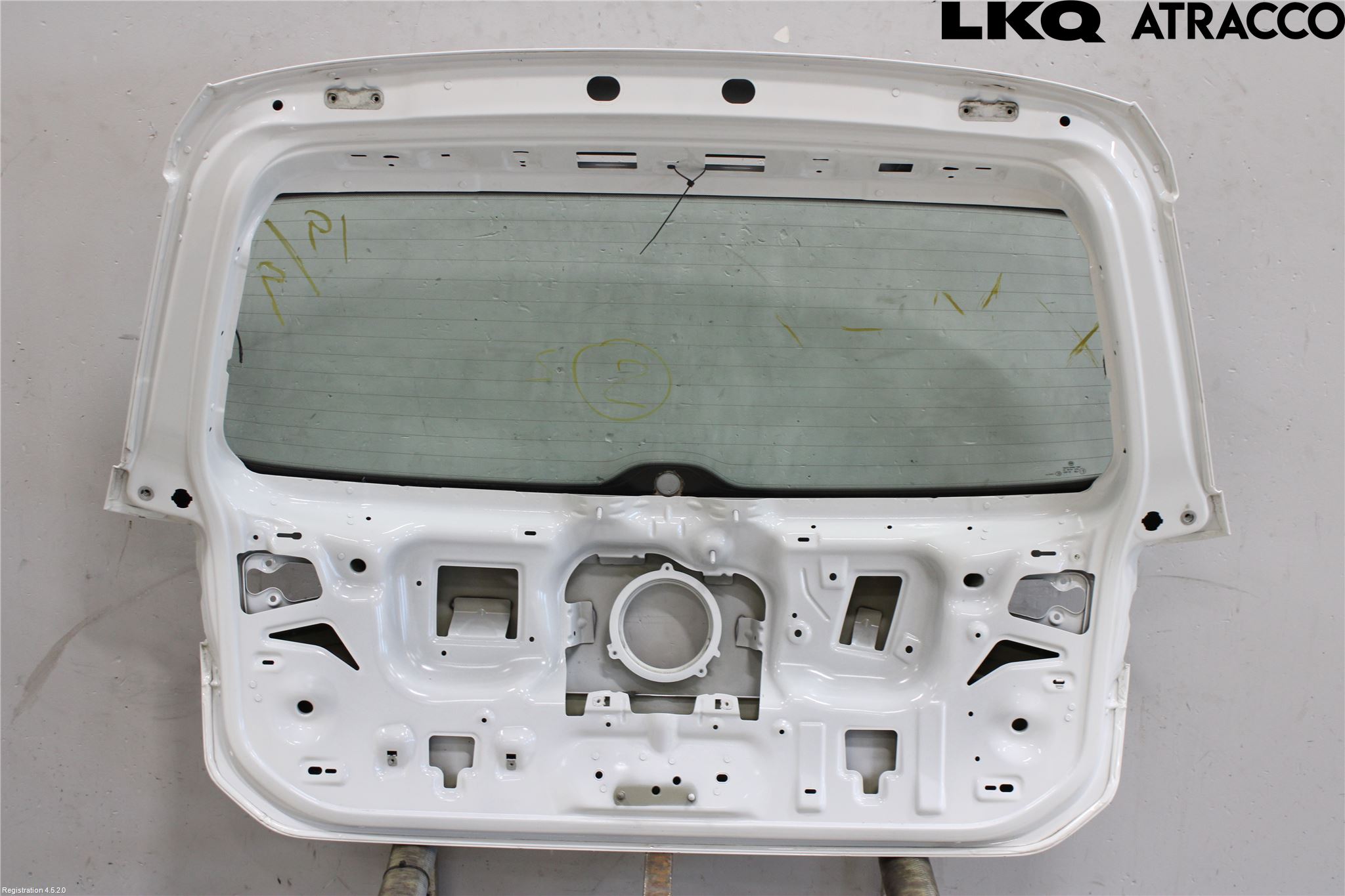 Volkswagen VW PASSAT 15-19 Baklucka Kombi