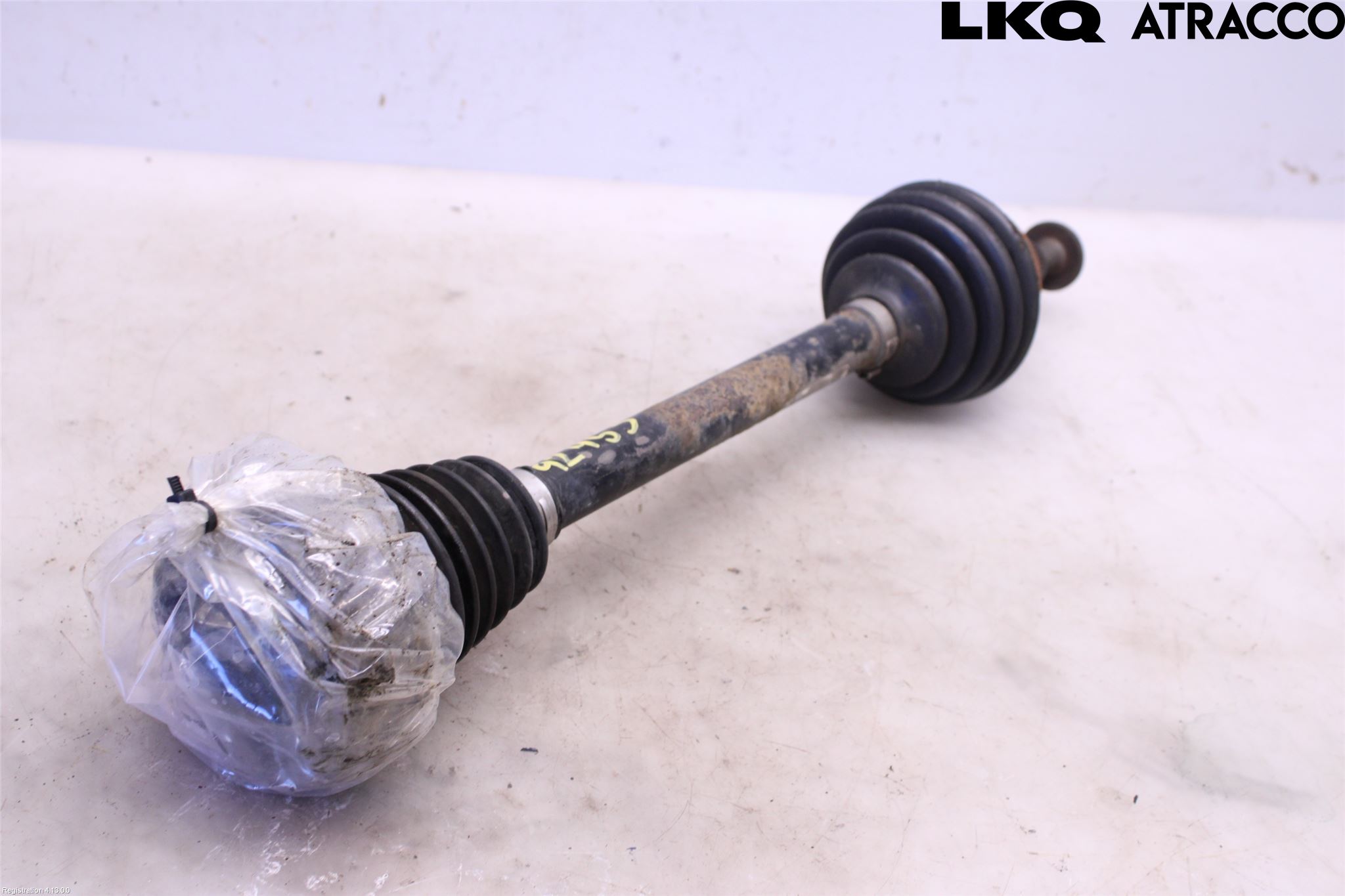 Volkswagen VW GOLF VI 09-13 Drivaxel Fram Vänster