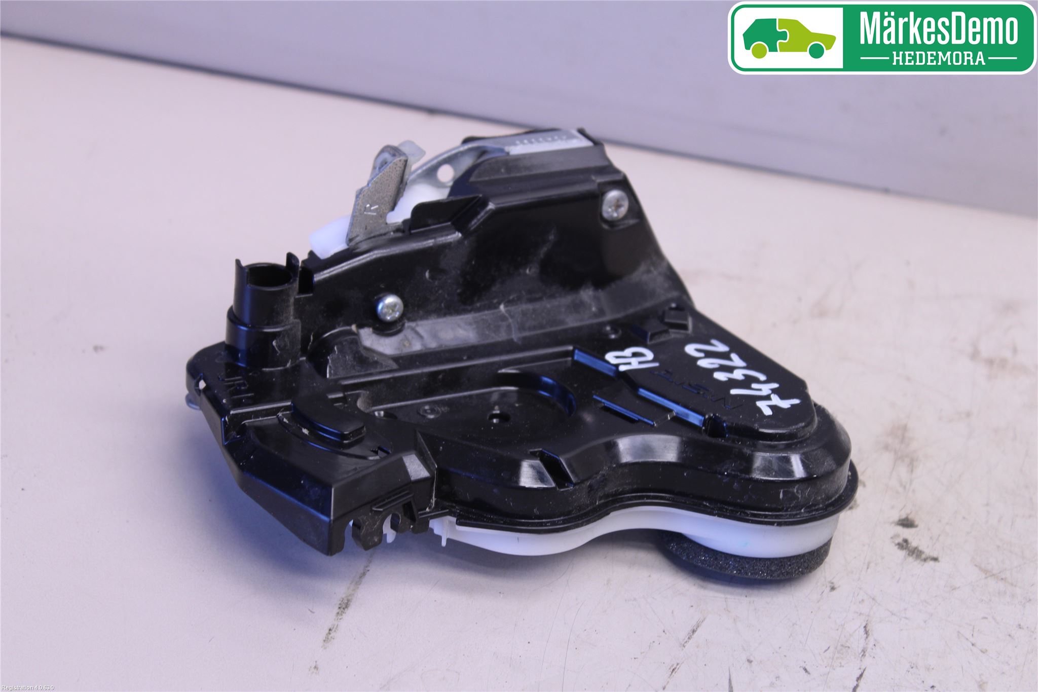 Suzuki SWIFT 17-24 Låskista-Dörrlås