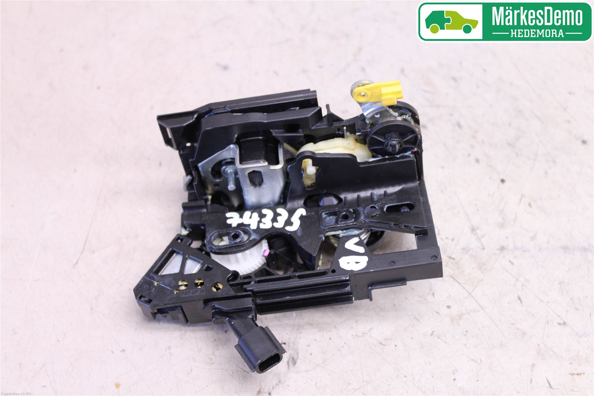 Dacia SANDERO/STEPWAY 13-20 Låskista-Dörrlås