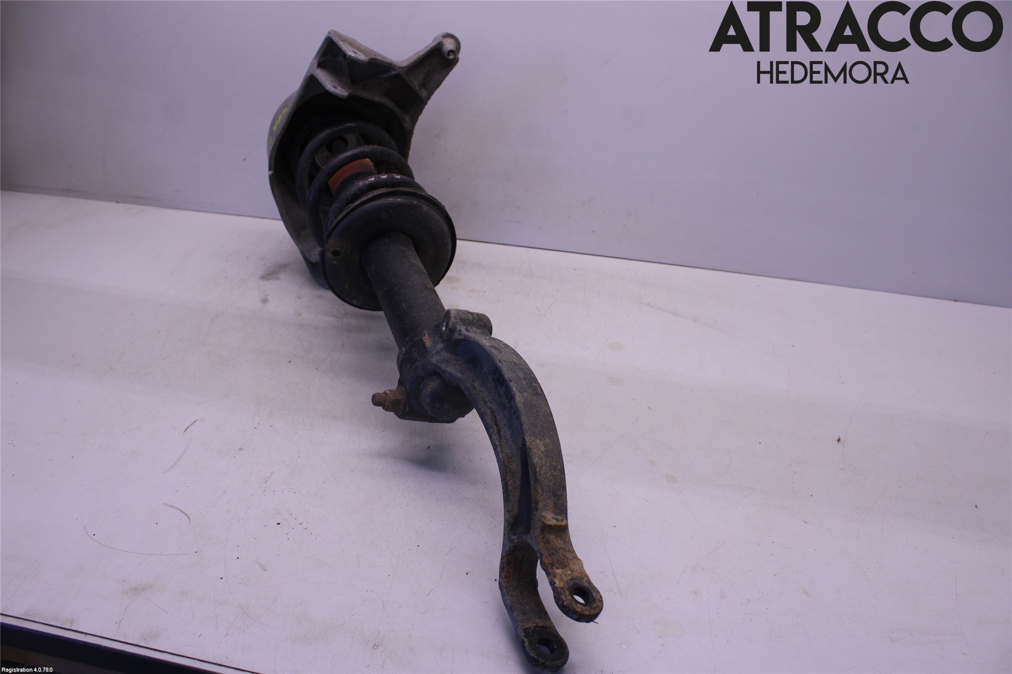 Audi A4 12-15 Fjäderben Fram Vänster