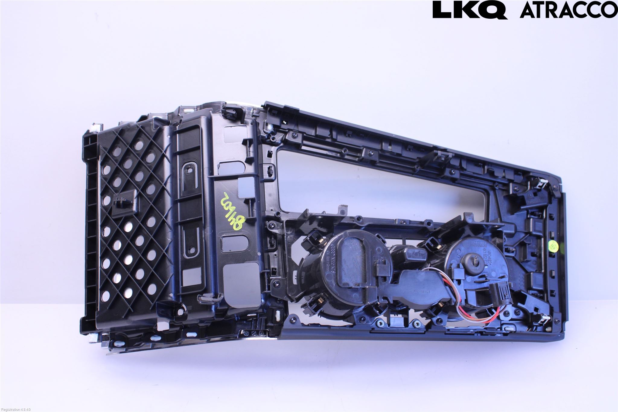 Audi A6 F2/C8 19- Instrumentkonsoll Mitt