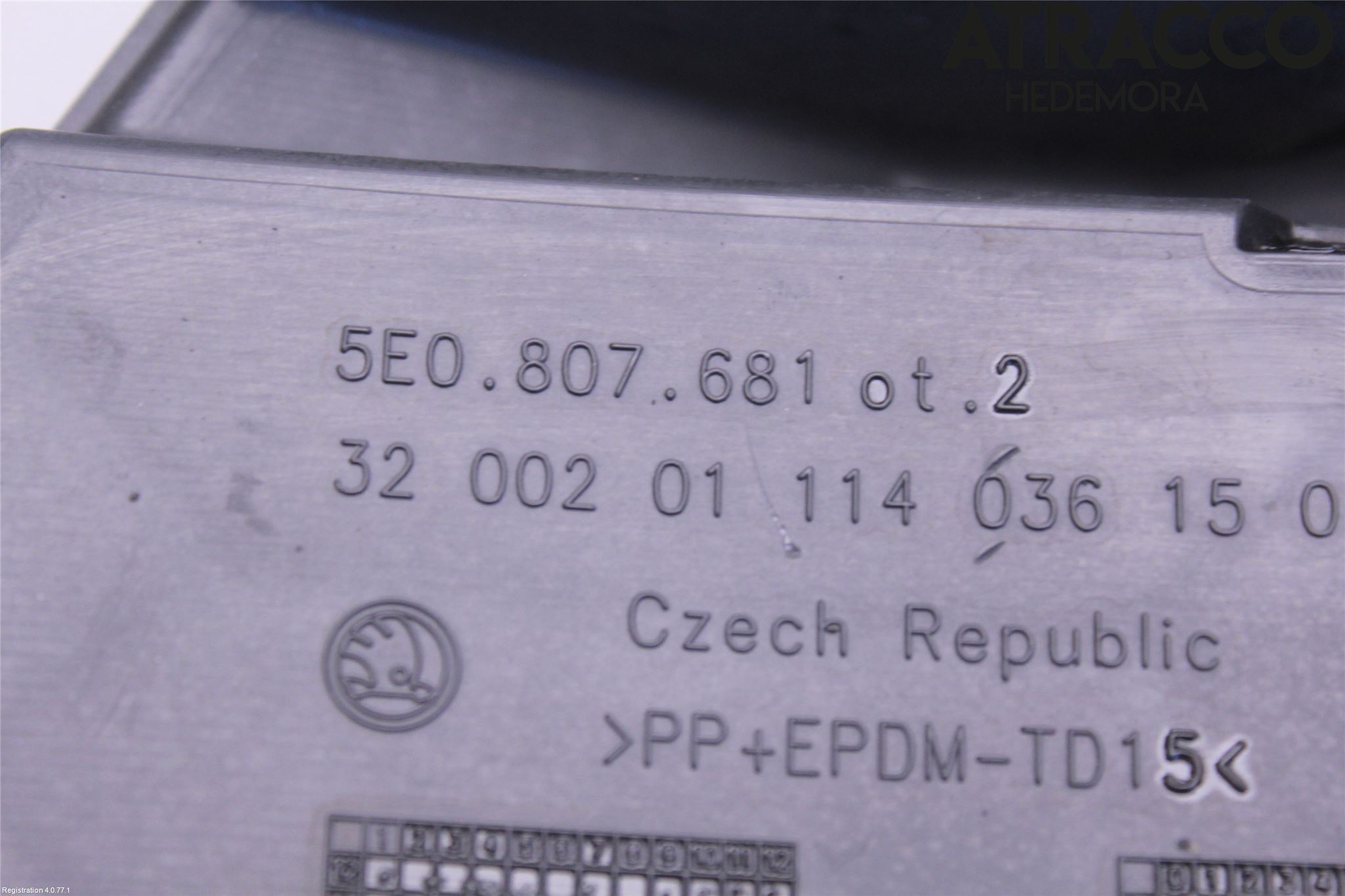 Skoda OCTAVIA (5E) 13-20 Dimljussarg Fram