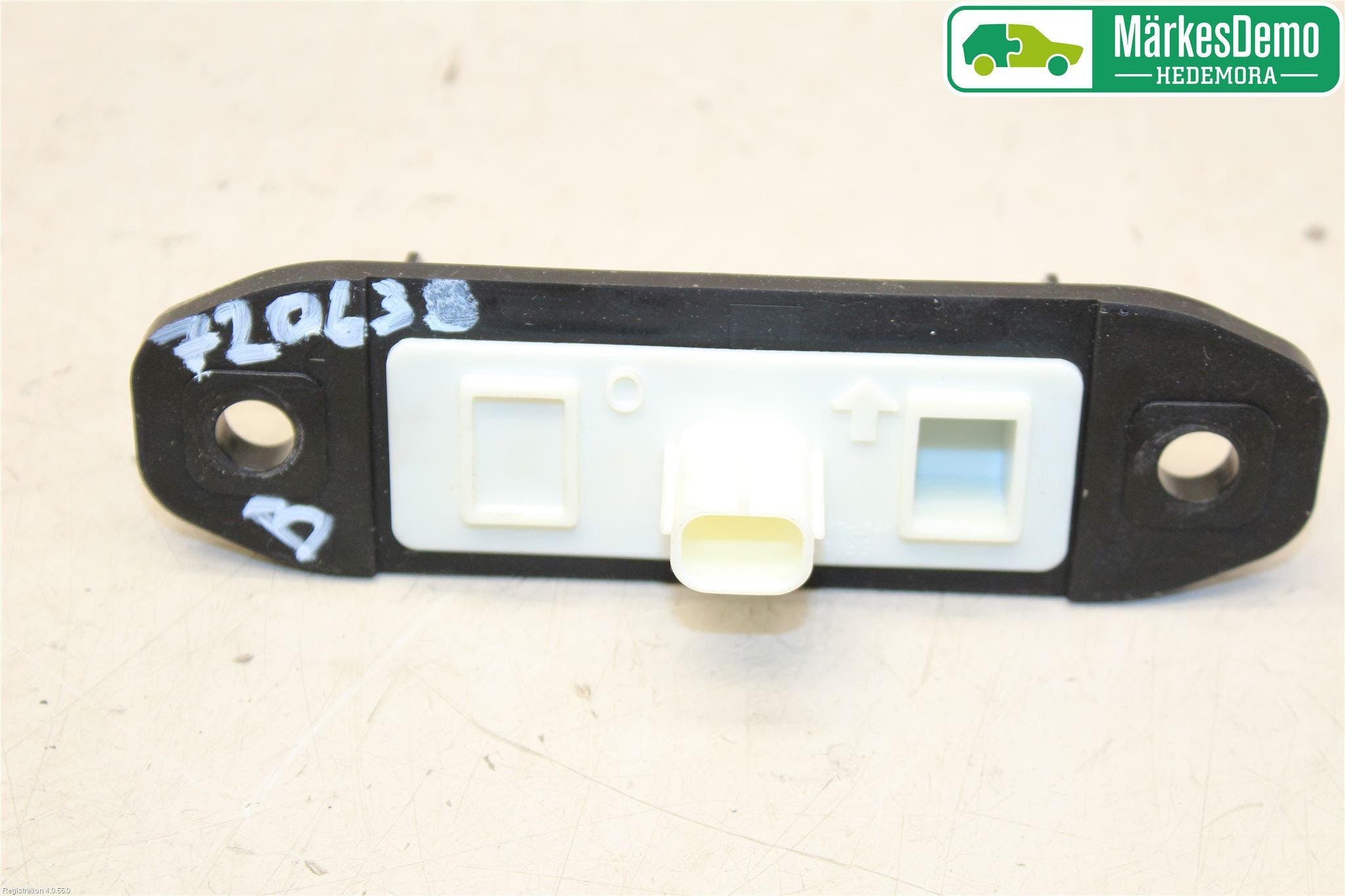 Toyota COROLLA 19- Bakluckehandtag