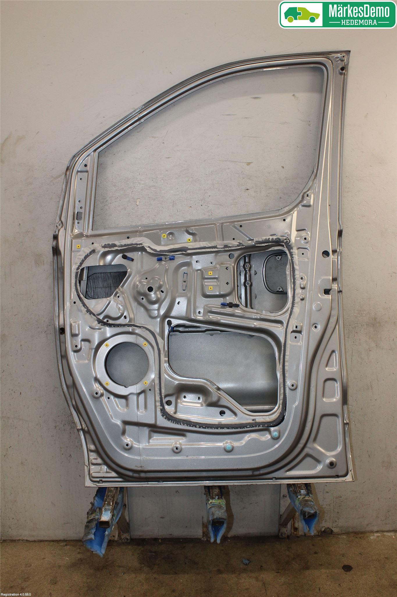 Hyundai H-1/STAREX 08-21 Dörr Fram Höger