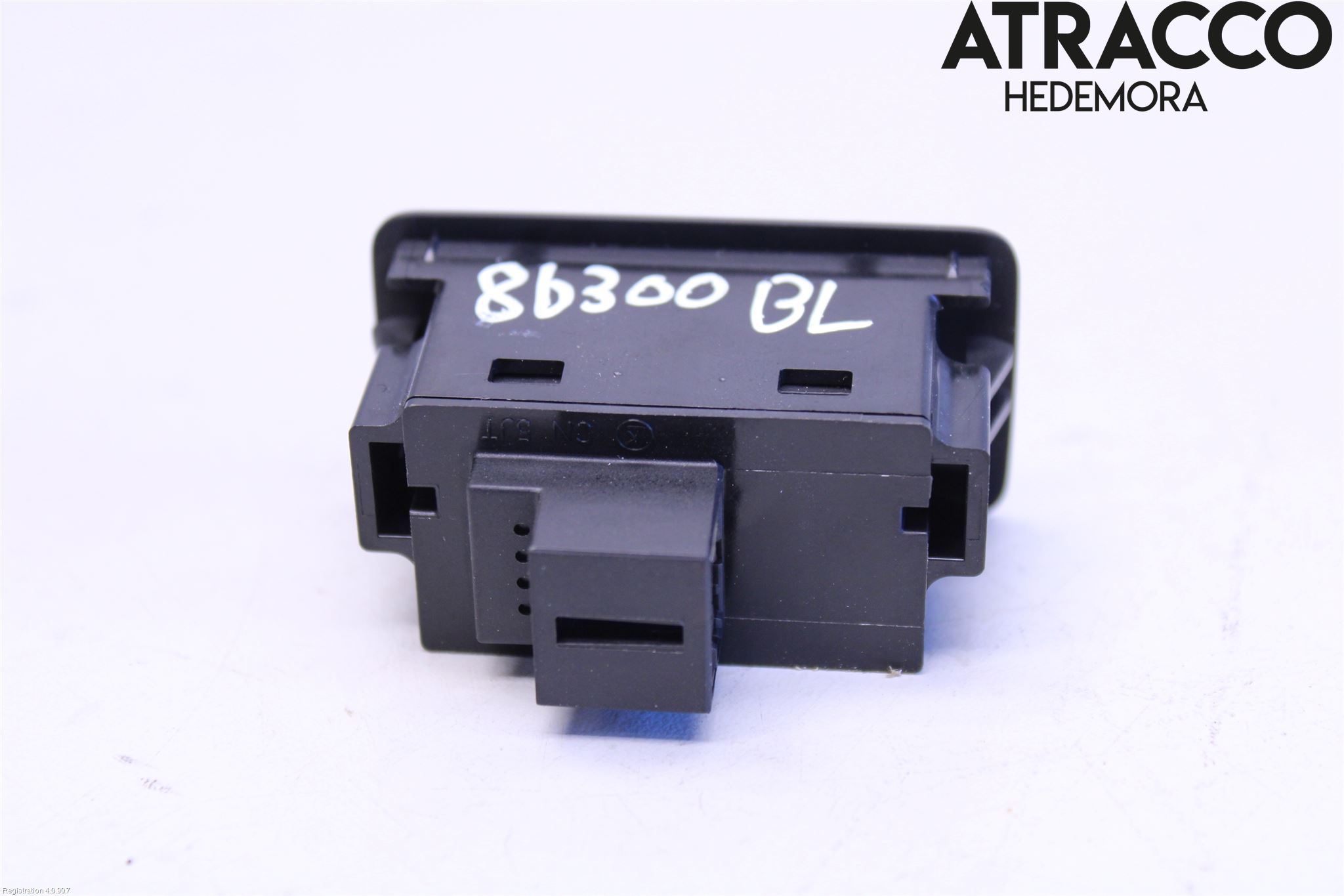 Audi A8/S8 4H 10-17 Strömställare Baklucka