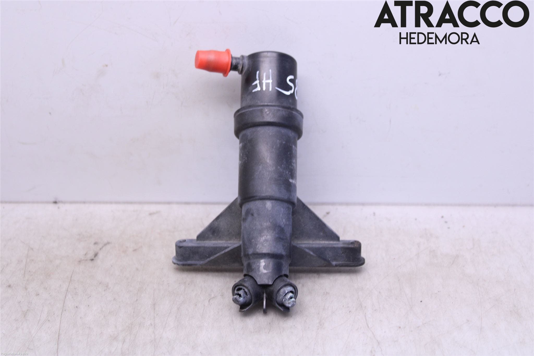 BMW 5 E60/61 Sed/Tou 02-10 Spolarmunstycke Strålkastare