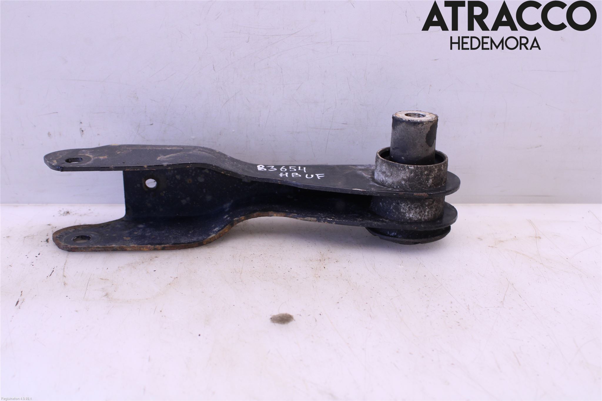 Jaguar F-PACE Bärarm Bak Höger