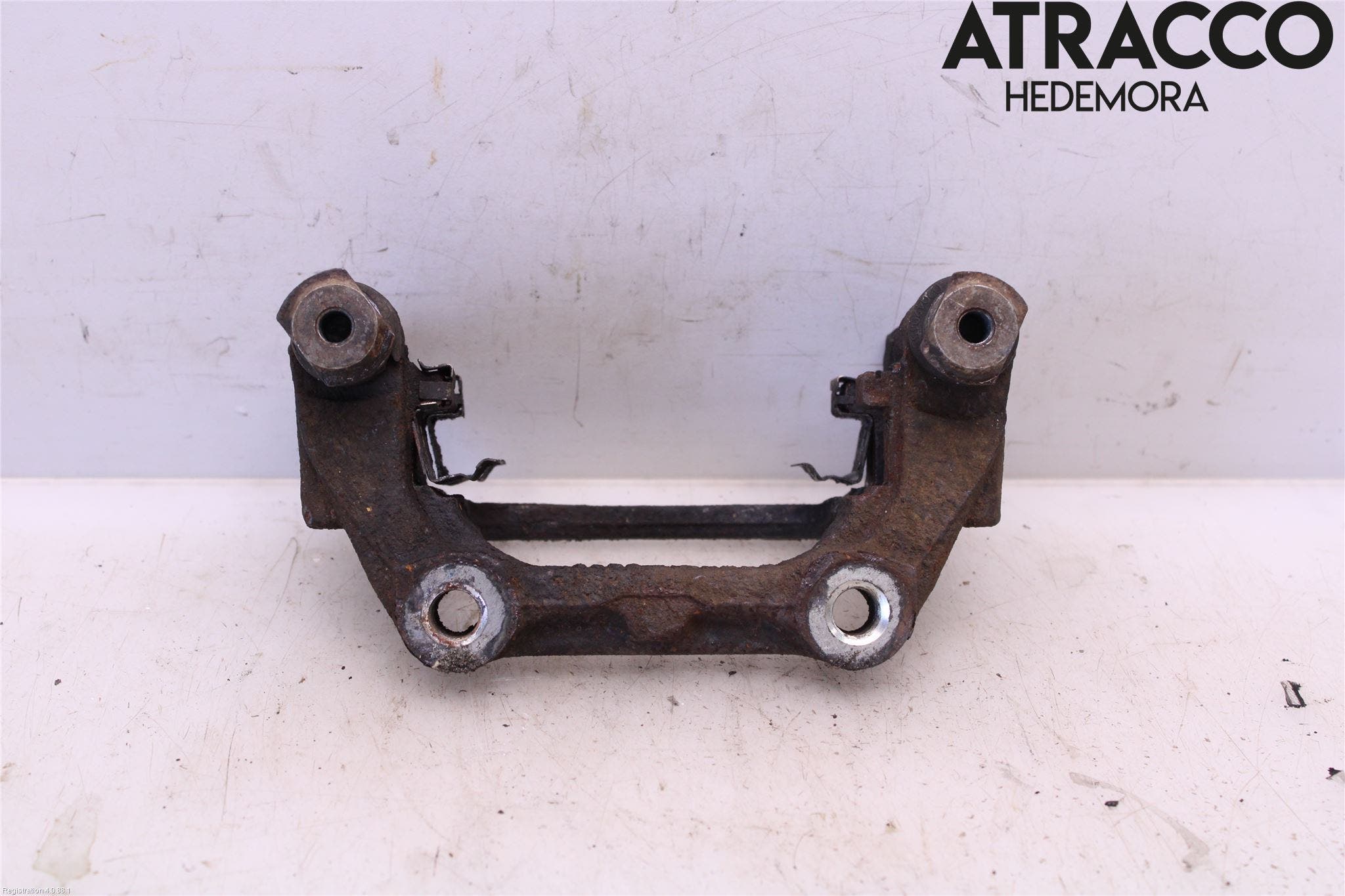 Toyota AVENSIS 16-18 Bromsokshållare