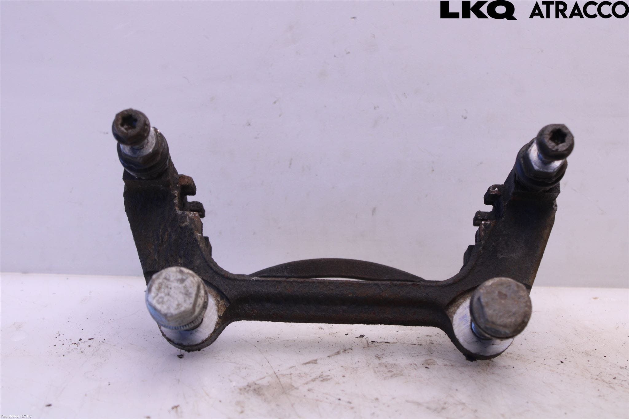 Volkswagen VW TOURAN 16- Bromsokshållare