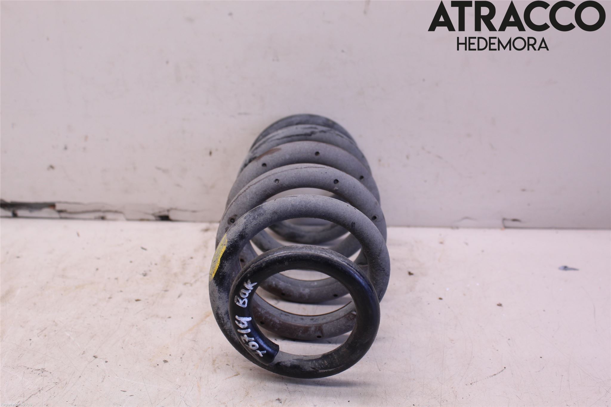 Lexus NX 300h 15-21 Fjäder Bak