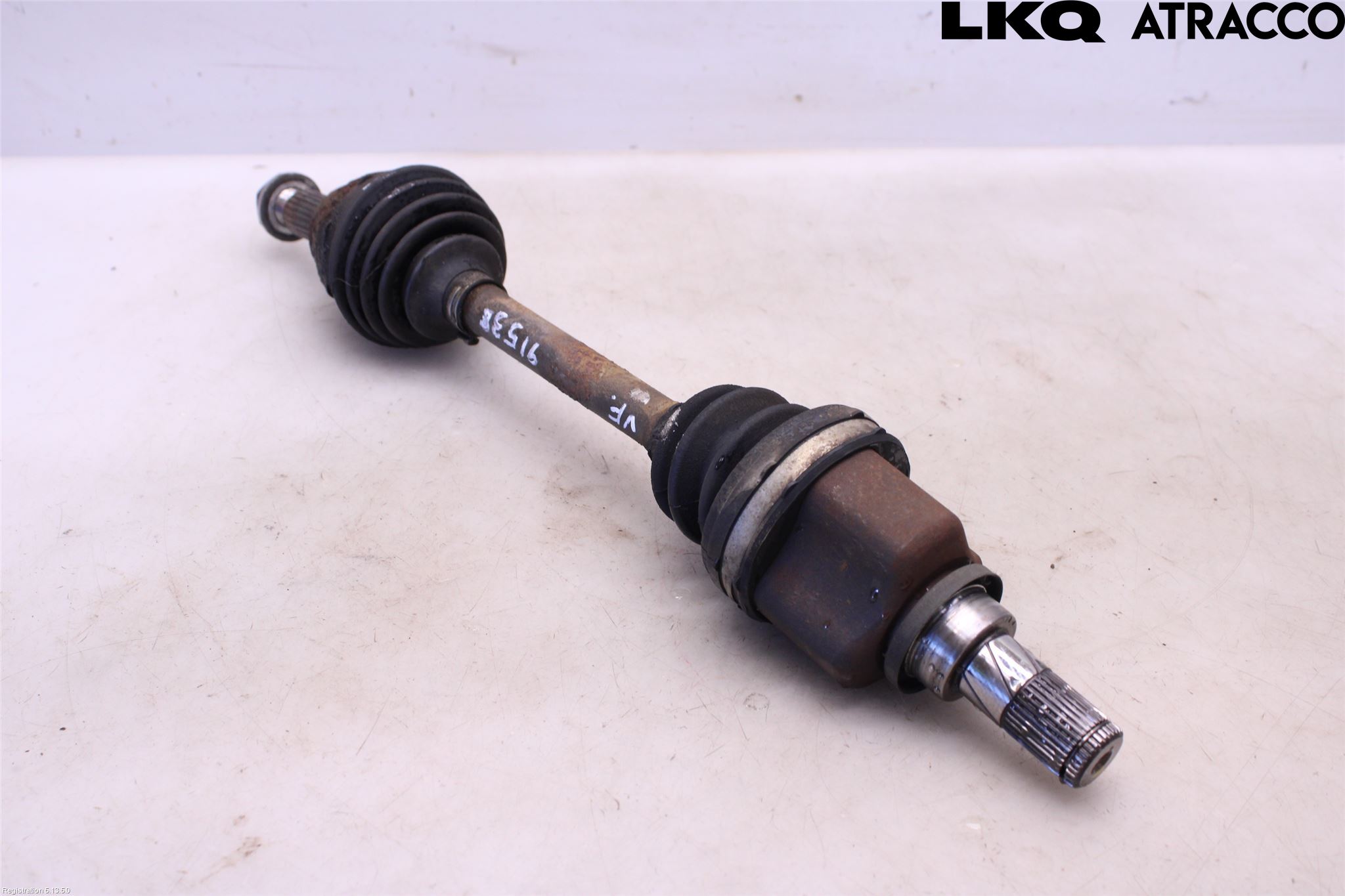 Ford FIESTA 13-17 Drivaxel Fram Vänster
