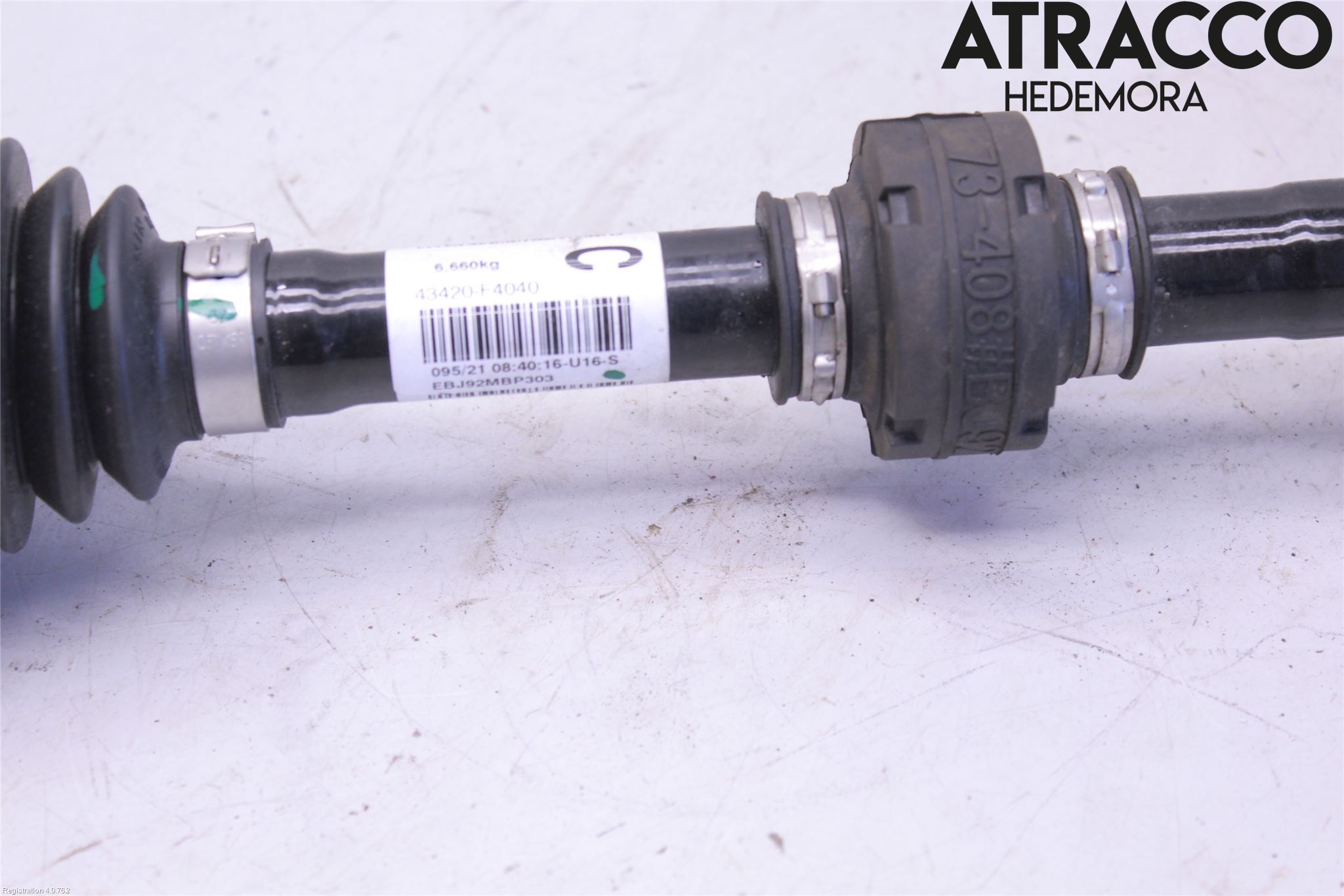 Toyota C-HR 16-23 Drivaxel Fram Vänster