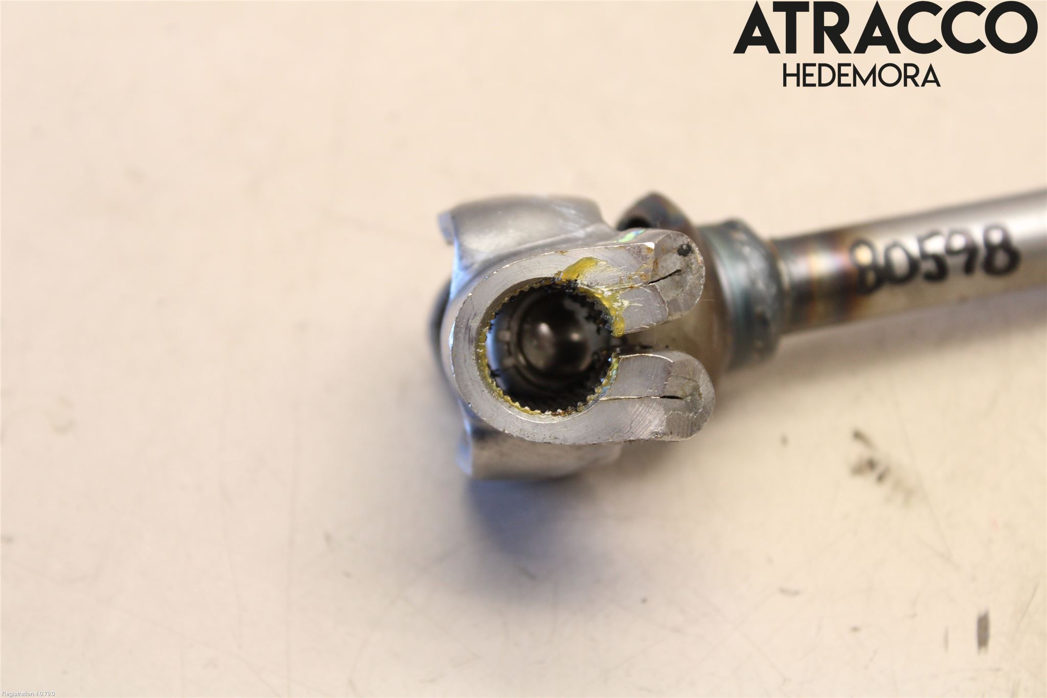 Kia SPORTAGE (JE) 05-10 Rattaxelknut