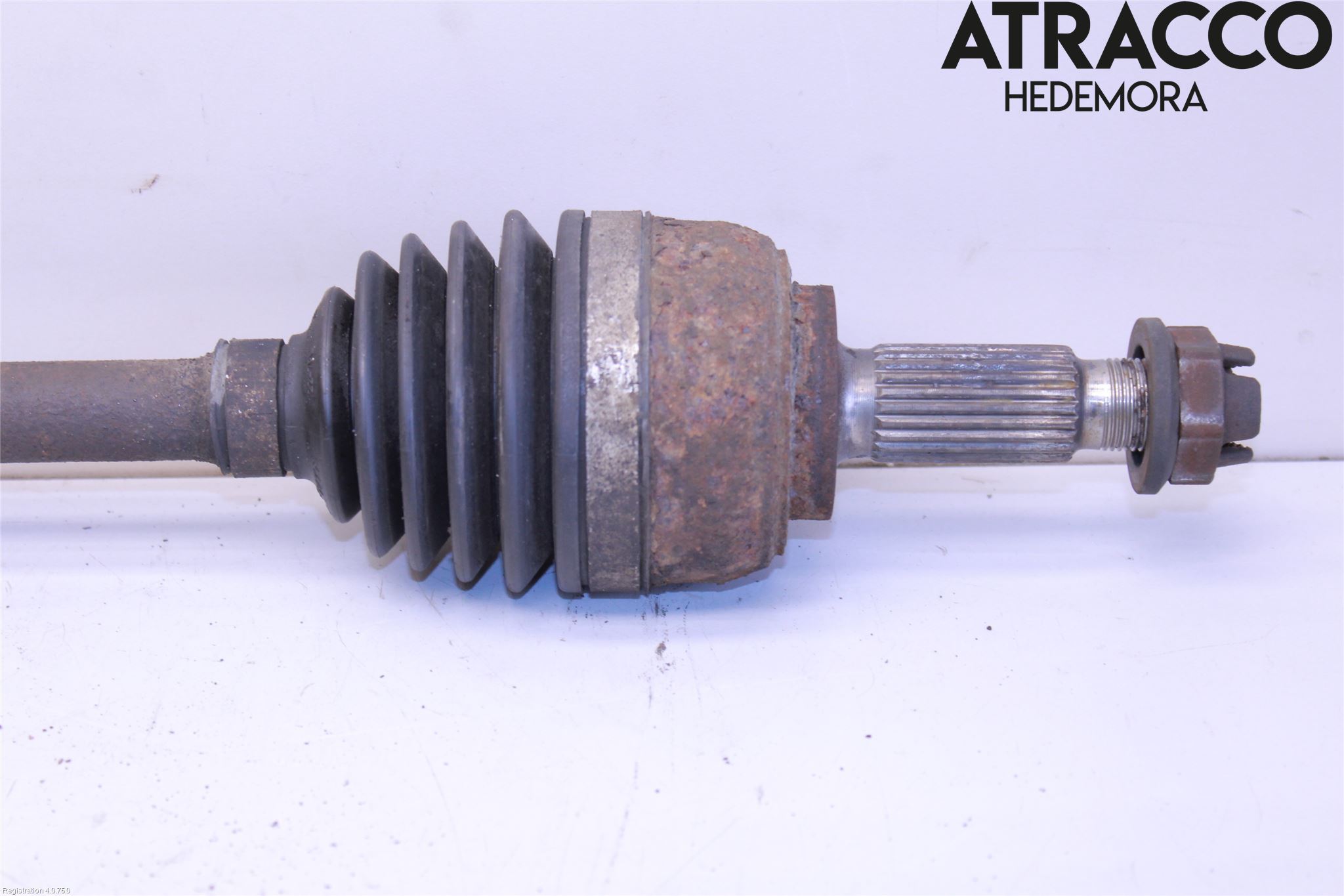 Renault CLIO III  09-12 Drivaxel Fram Vänster