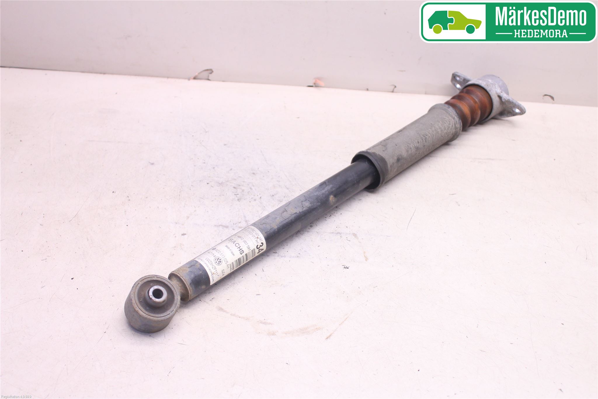 Volkswagen VW POLO 10-17 Stötdämpare Bak