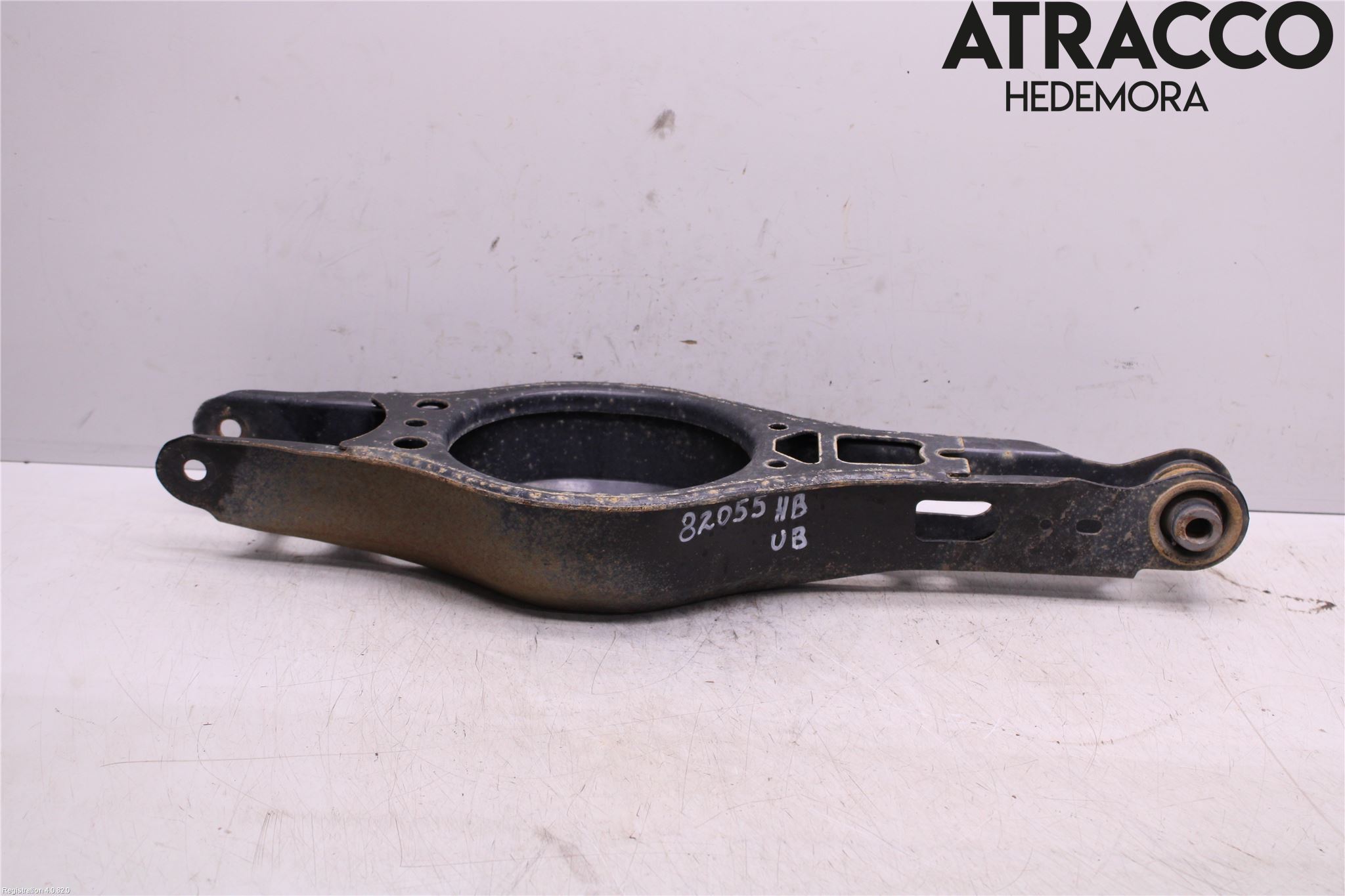 Toyota C-HR 16-23 Bärarm Bak Höger