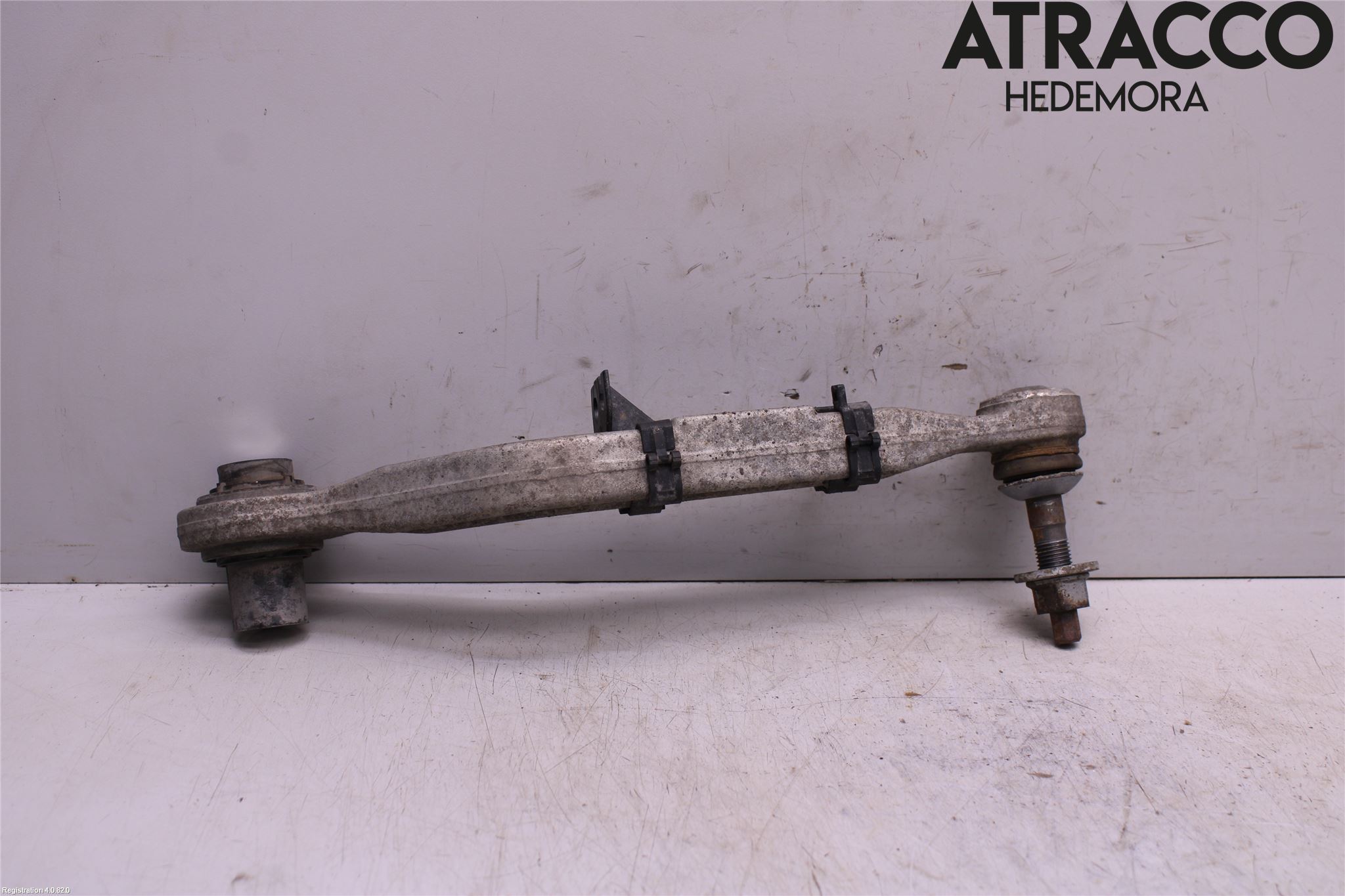 BMW 5 E60/61 Sed/Tou 02-10 Bärarm Bak Övre Höger