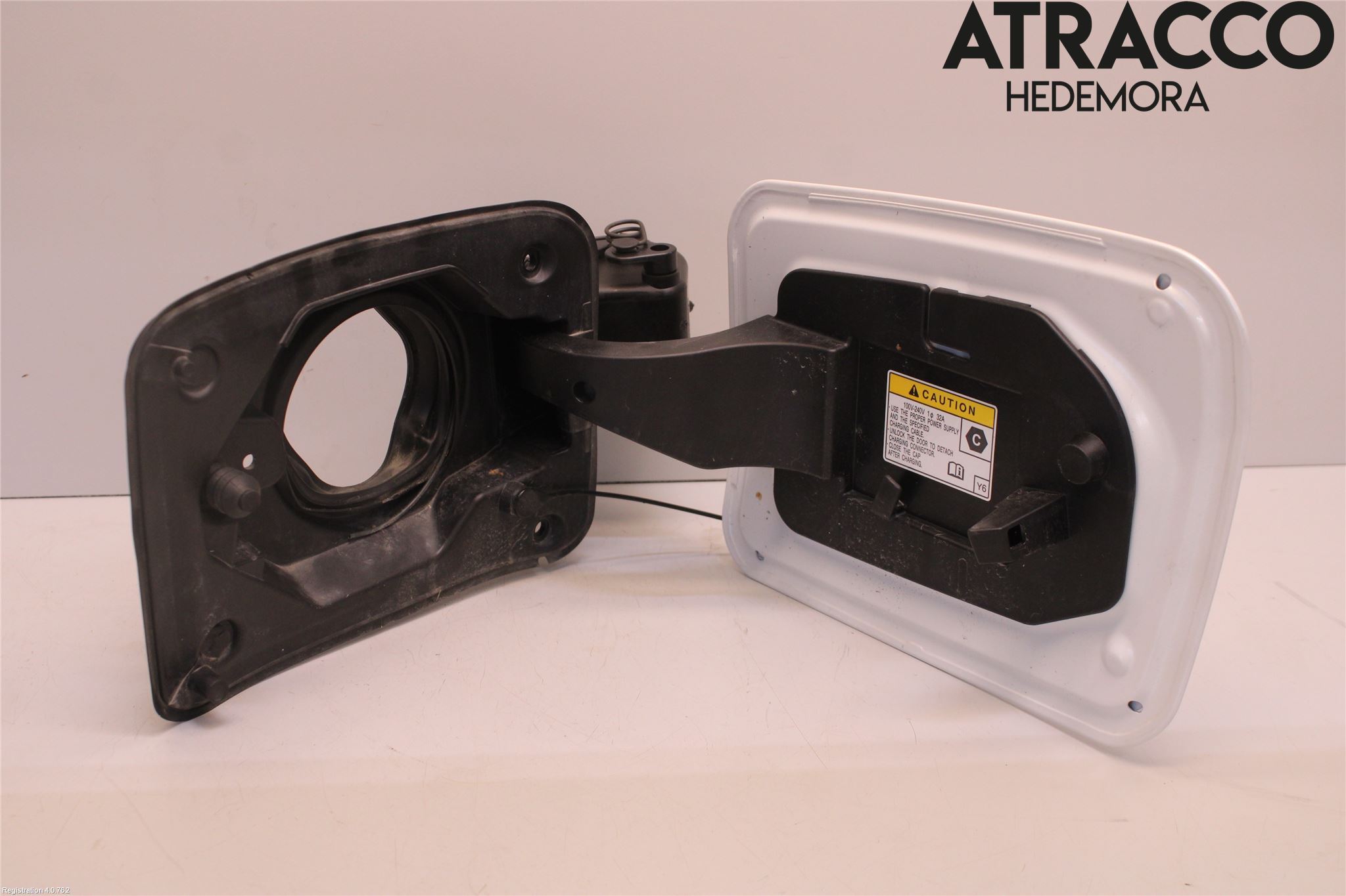 Toyota RAV4 19- Tanklucka