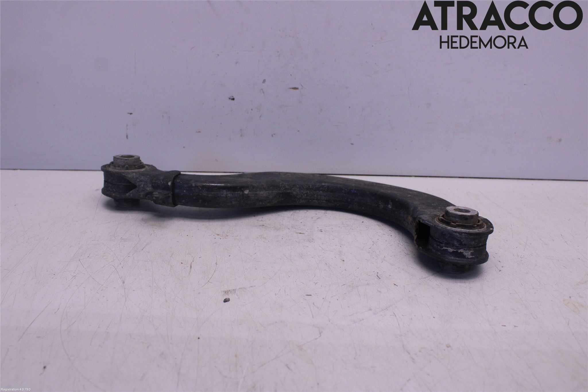 Volkswagen VW TIGUAN 16-24 Bärarm Bak Övre Höger