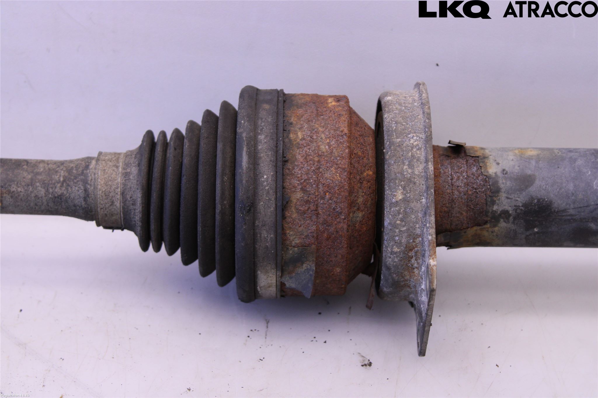 Volkswagen VW TRANSP/CARAVELLE (T5) 04-15 Drivaxel Fram Höger