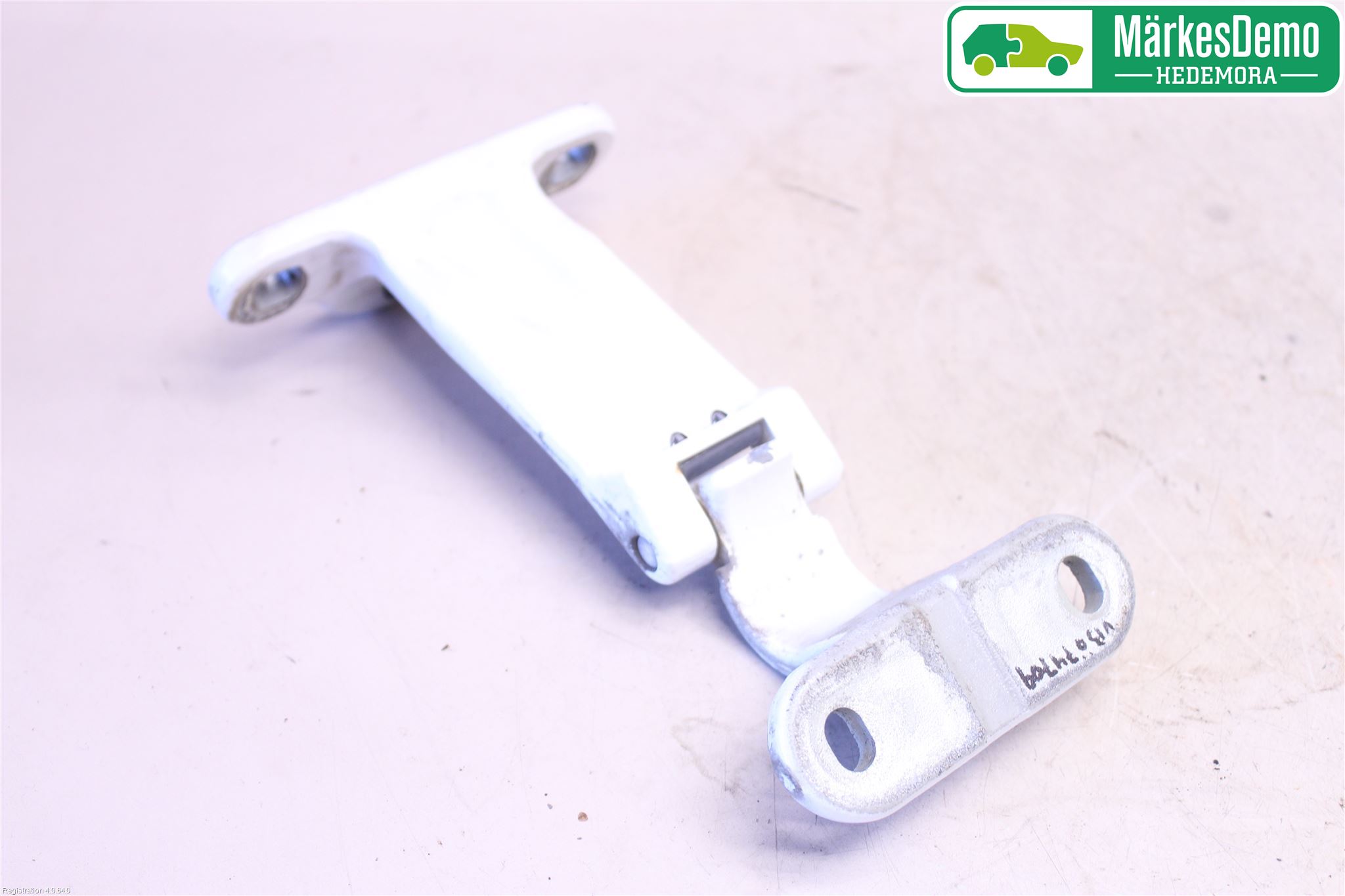 Ford TRANSIT/TOURNEO CONNECT 13-22 Bakluckegångjärn Vä