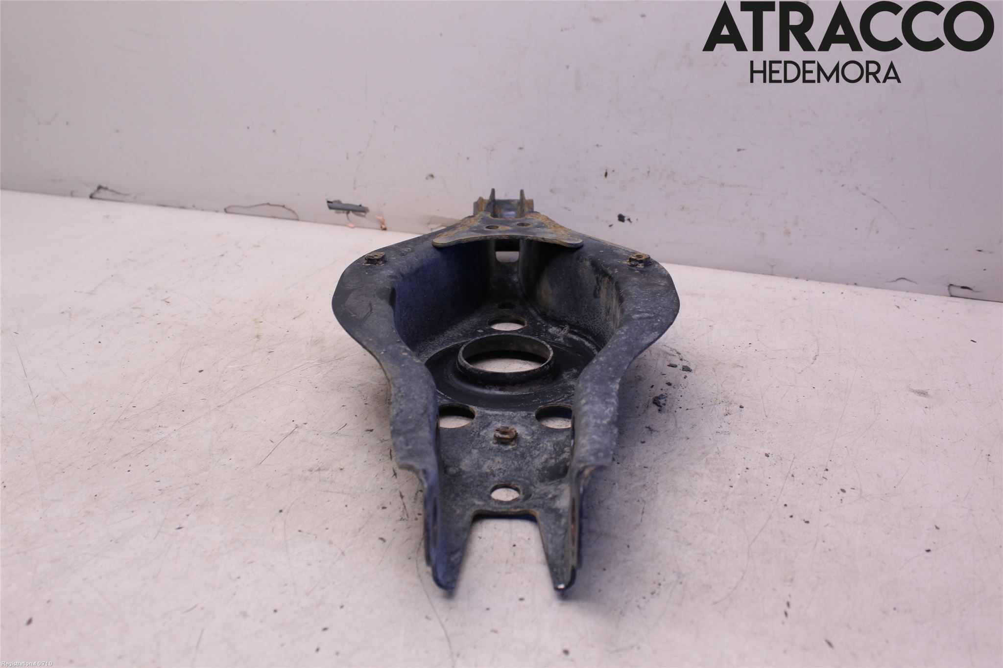 Lexus IS 250/350 14-20 Bärarm Bak Vänster