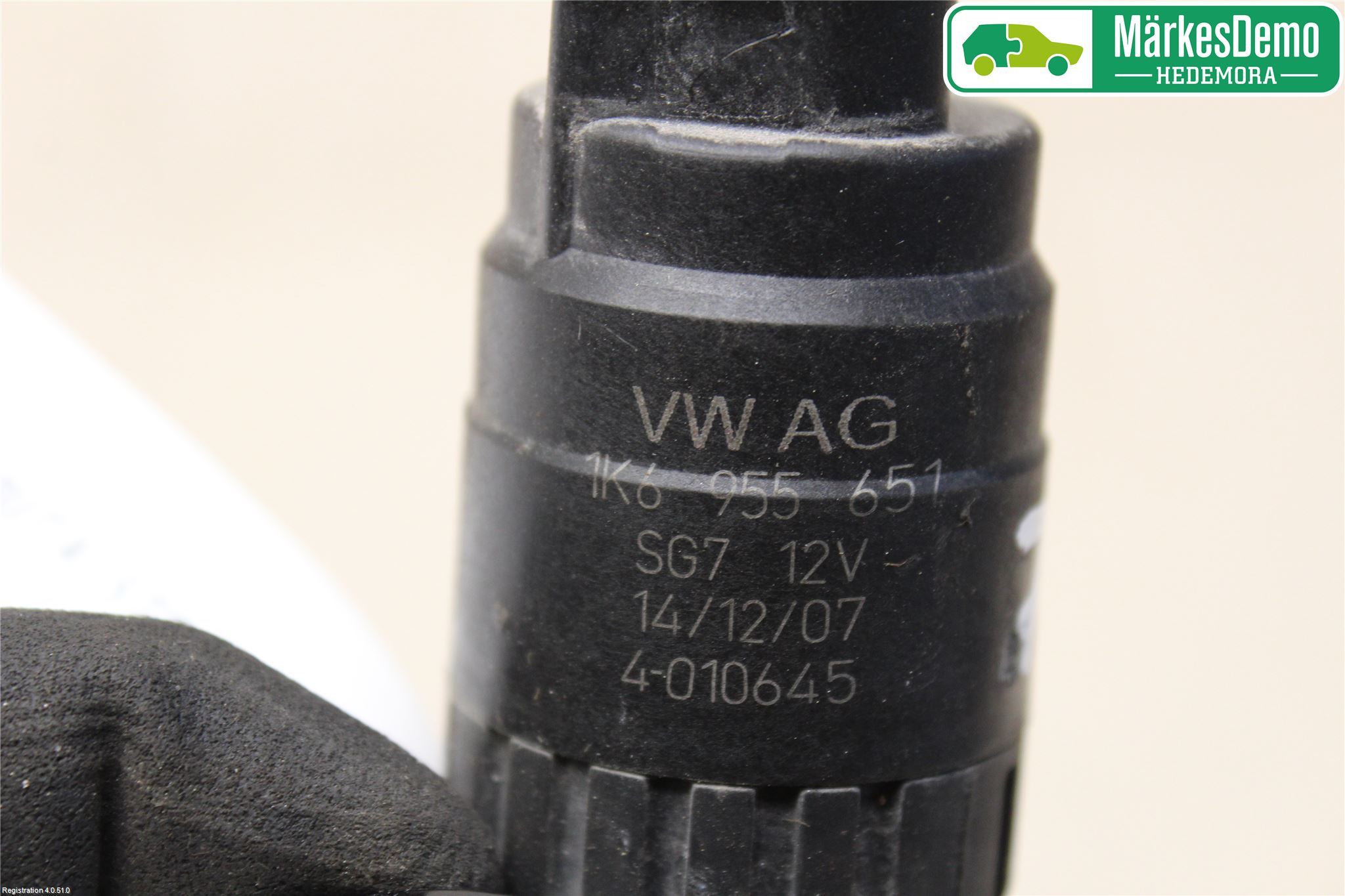Volkswagen VW TOURAN 03-10 Spolarpump Vindruta