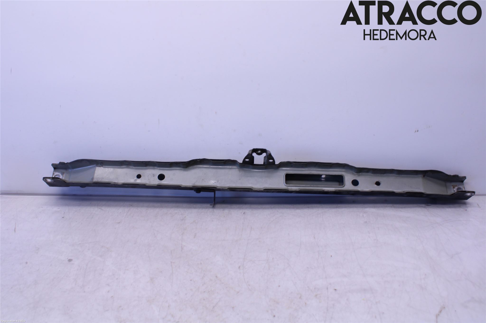 Toyota RAV 4 06-12 Front Huvlåsplåt-Balk