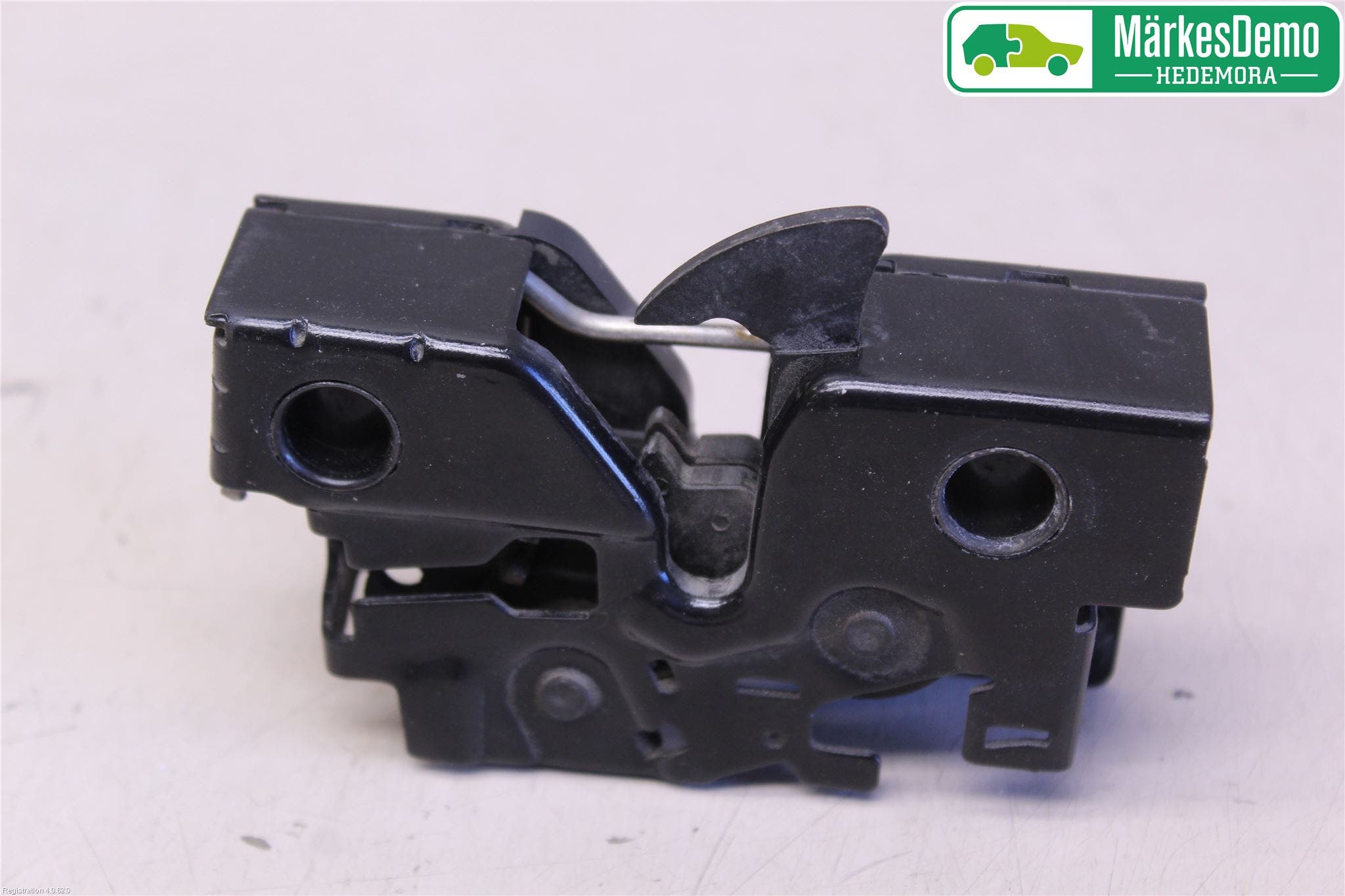 Volkswagen VW GOLF / E-GOLF VII 13-20 Huvlås