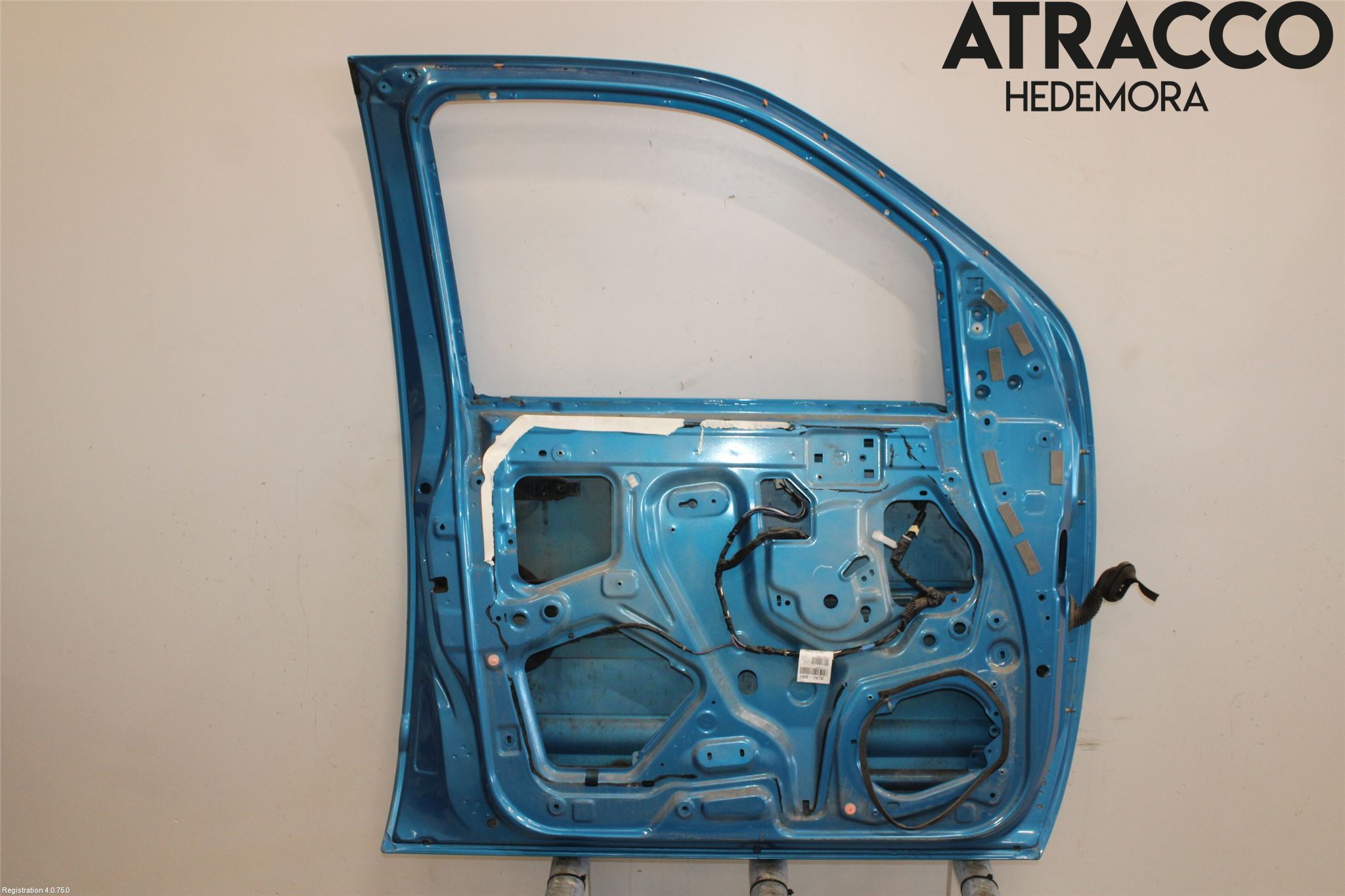 Nissan NAVARA 05-16 Dörr Fram Vänster