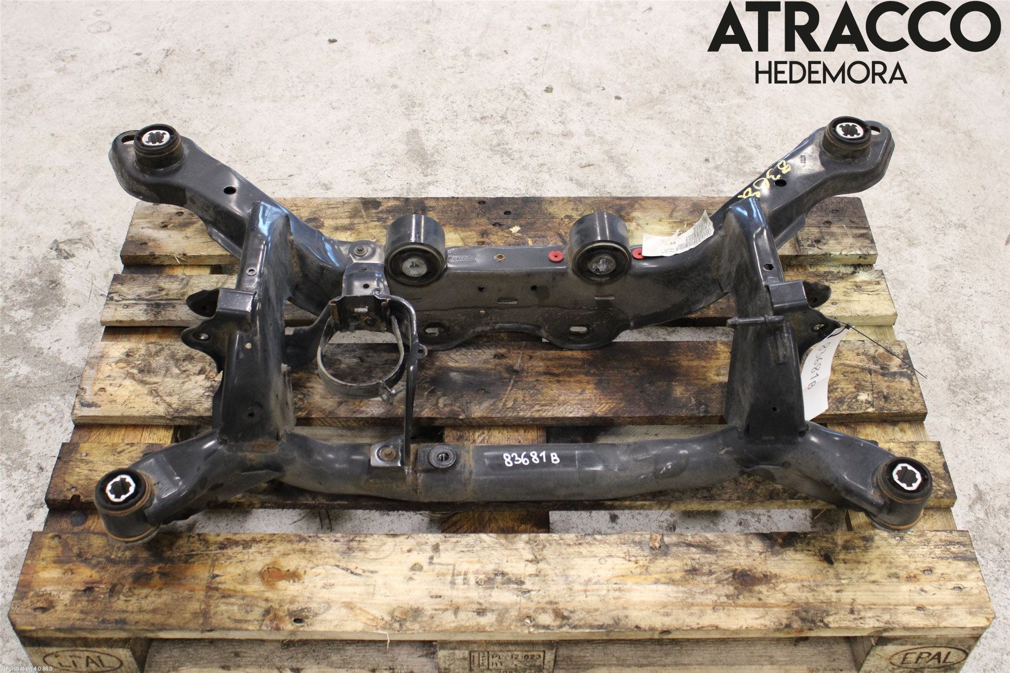 Volvo V60 CROSS COUNTRY 16-18 Bakaxelbalk