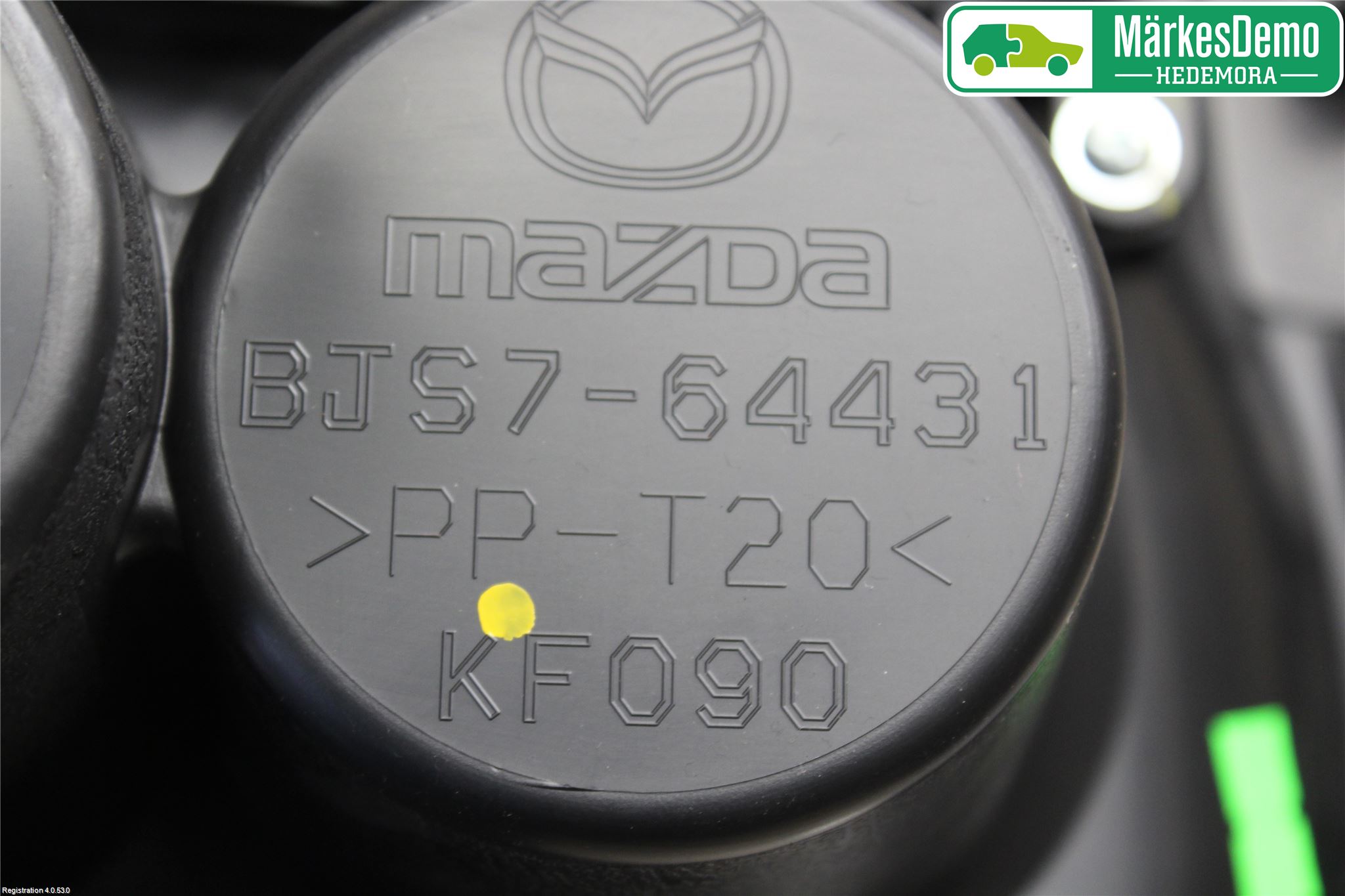 Mazda 3 III 14-19 Mugghållare