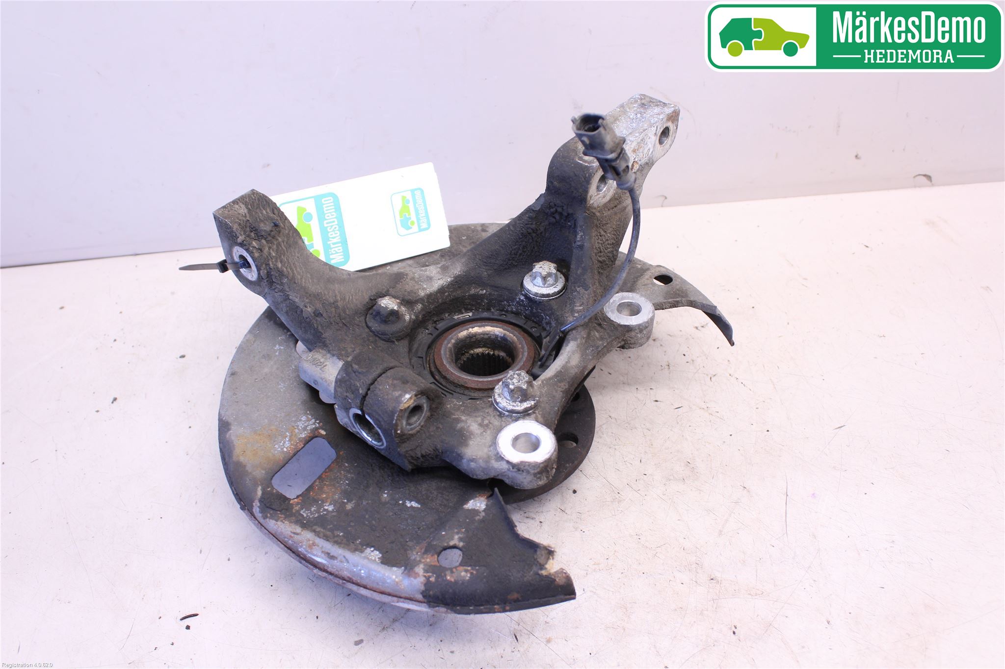 Saab 9-3 VER2/VER3 08-15 Styrspindel Lagerhus Vä